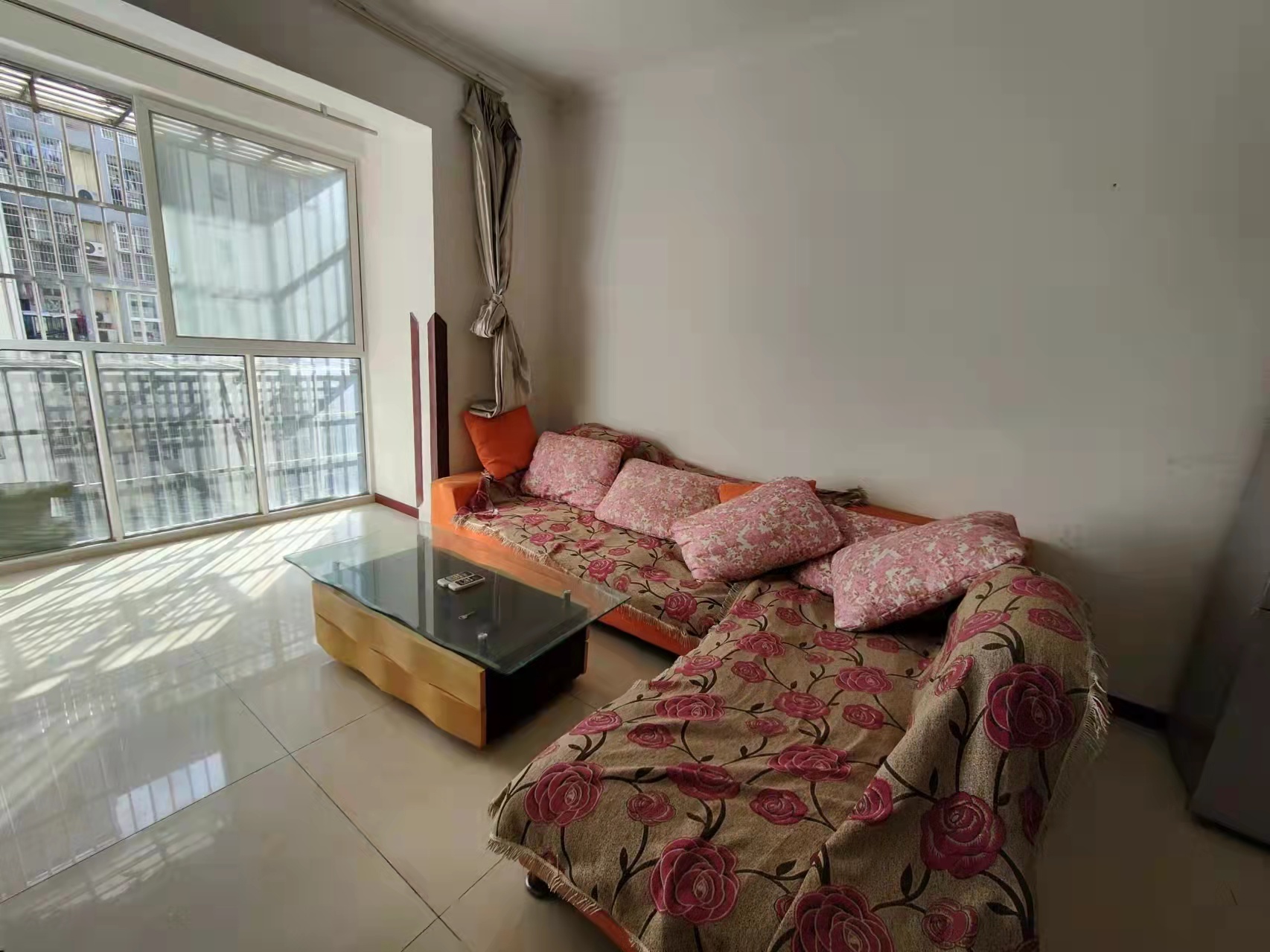 长顺家园 2室1厅1卫 1750.0元/月 长顺家园 2室1厅1卫 1750.0元/月室内图