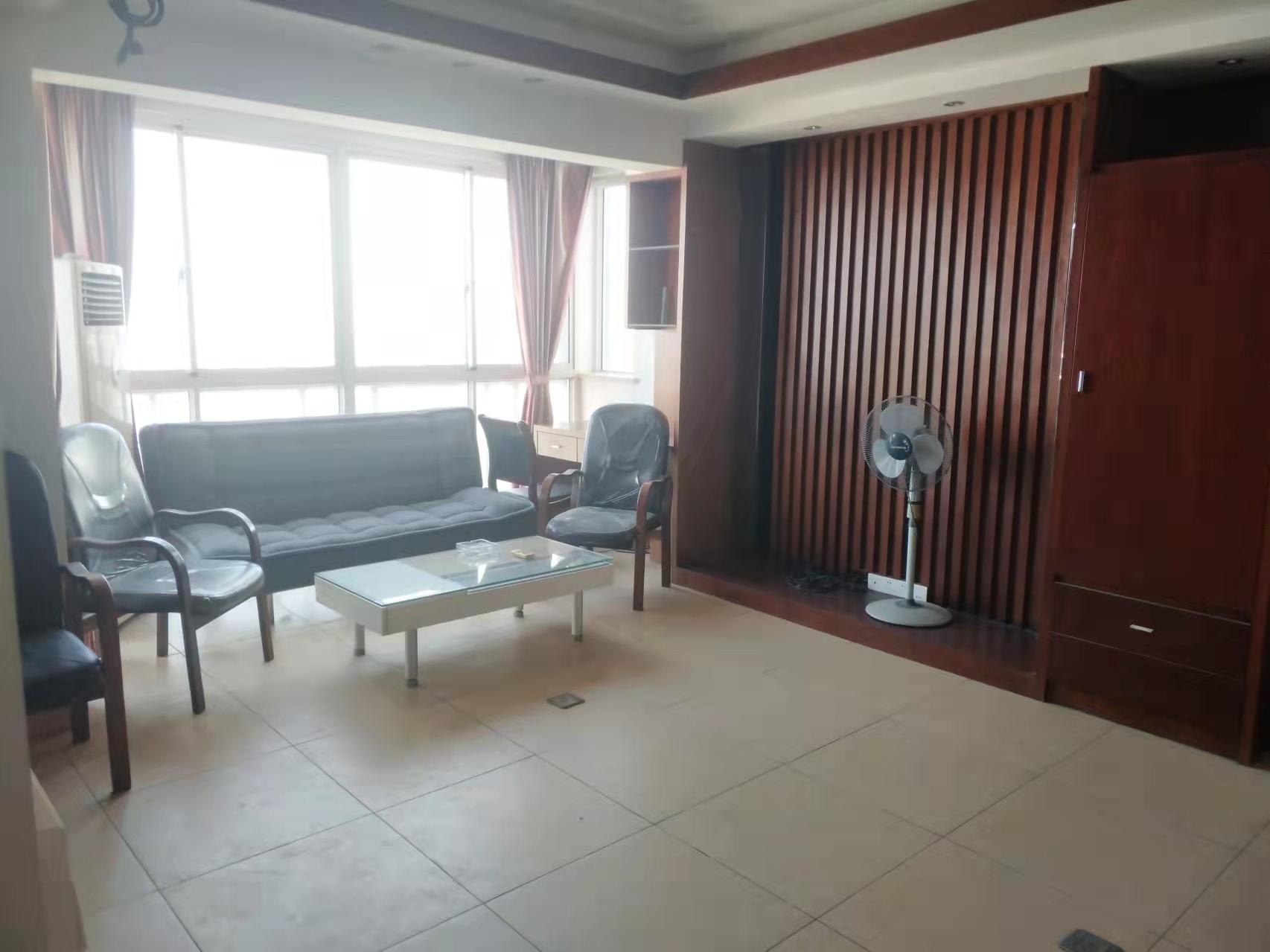 书香名邸一期 1室1厅1卫 1300.0元/月 书香名邸一期 1室1厅1卫 1300.0元/月室内图