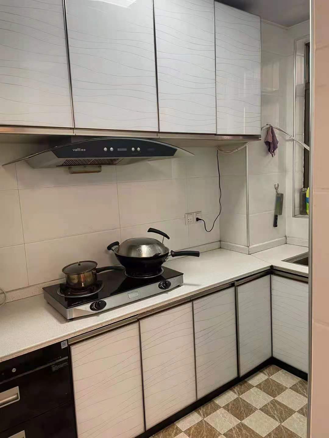 新外滩  2室2厅1卫    63.8万 新外滩  2室2厅1卫    63.8万厨房