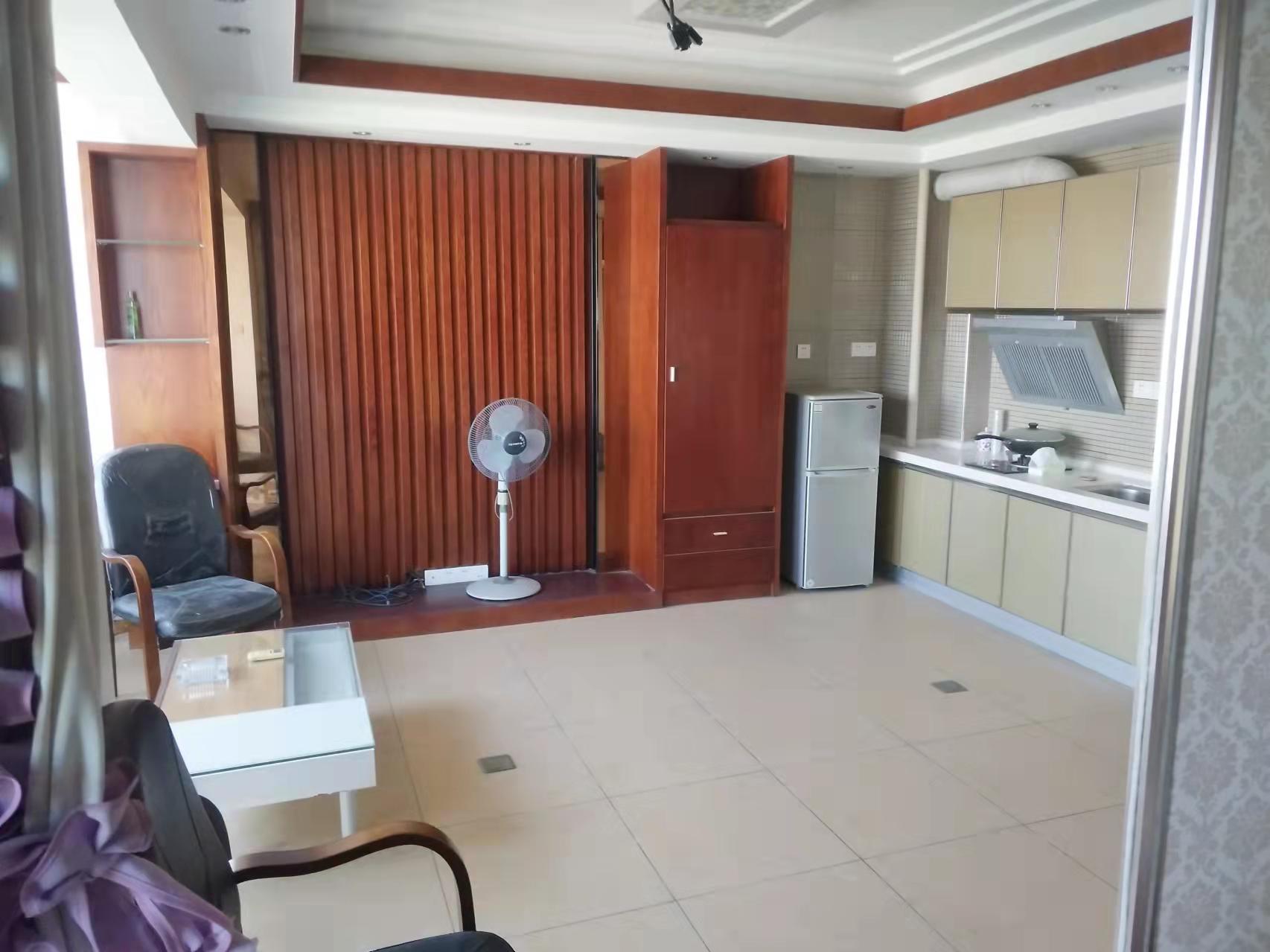 书香名邸一期 1室1厅1卫 1300.0元/月 书香名邸一期 1室1厅1卫 1300.0元/月室内图