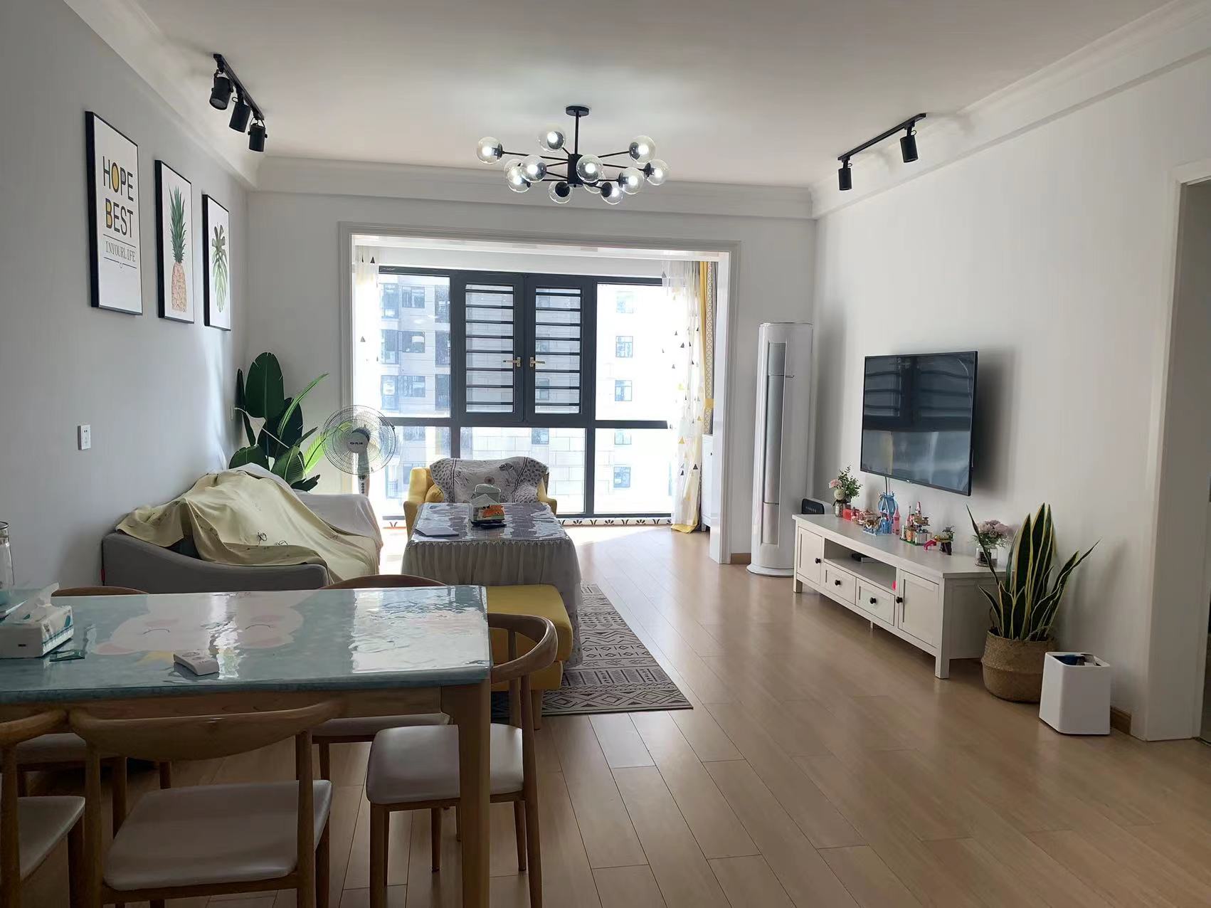 五江碧桂园城市广场 3室2厅1卫 2800.0元/月 五江碧桂园城市广场 3室2厅1卫 2800.0元/月室内图