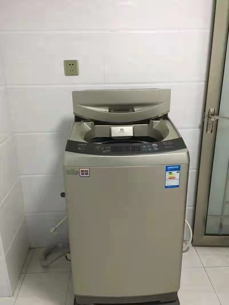 桐梓坪安置小区 3室2厅1卫 1500.0元/月 桐梓坪安置小区 3室2厅1卫 1500.0元/月室内图