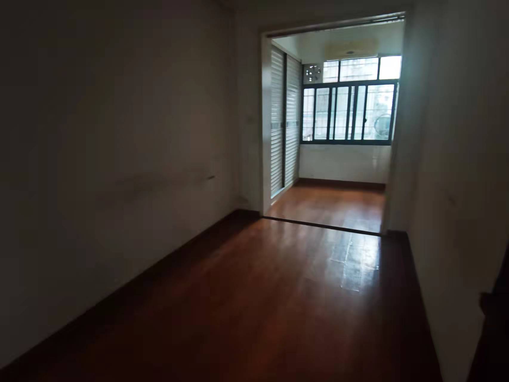 大桃路鑫桃苑安置小区 3室2厅2卫 4200.0元/月 大桃路鑫桃苑安置小区 3室2厅2卫 4200.0元/月室内图