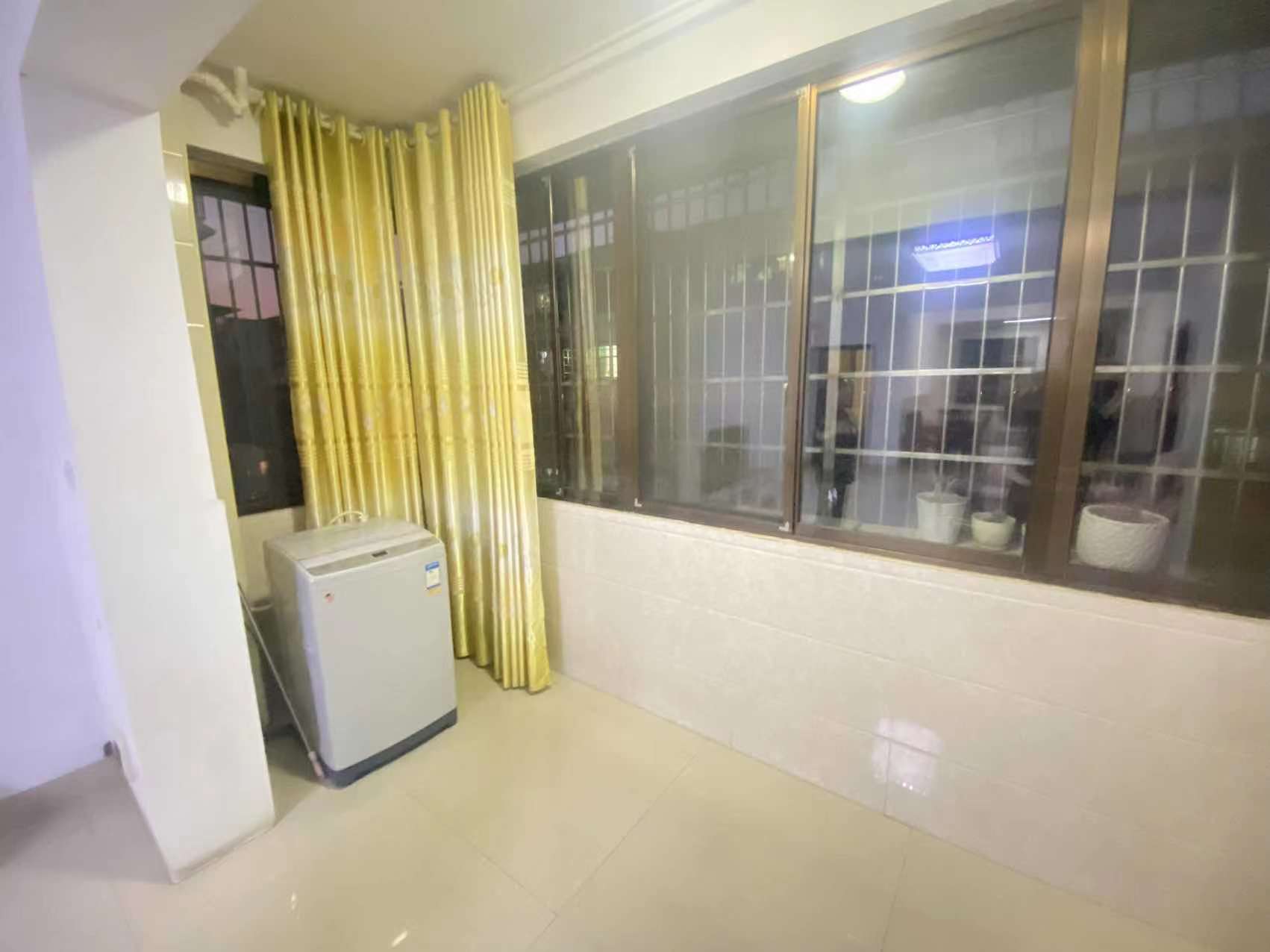 全丰小区 2室2厅1卫 1200.0元/月 全丰小区 2室2厅1卫 1200.0元/月室内图