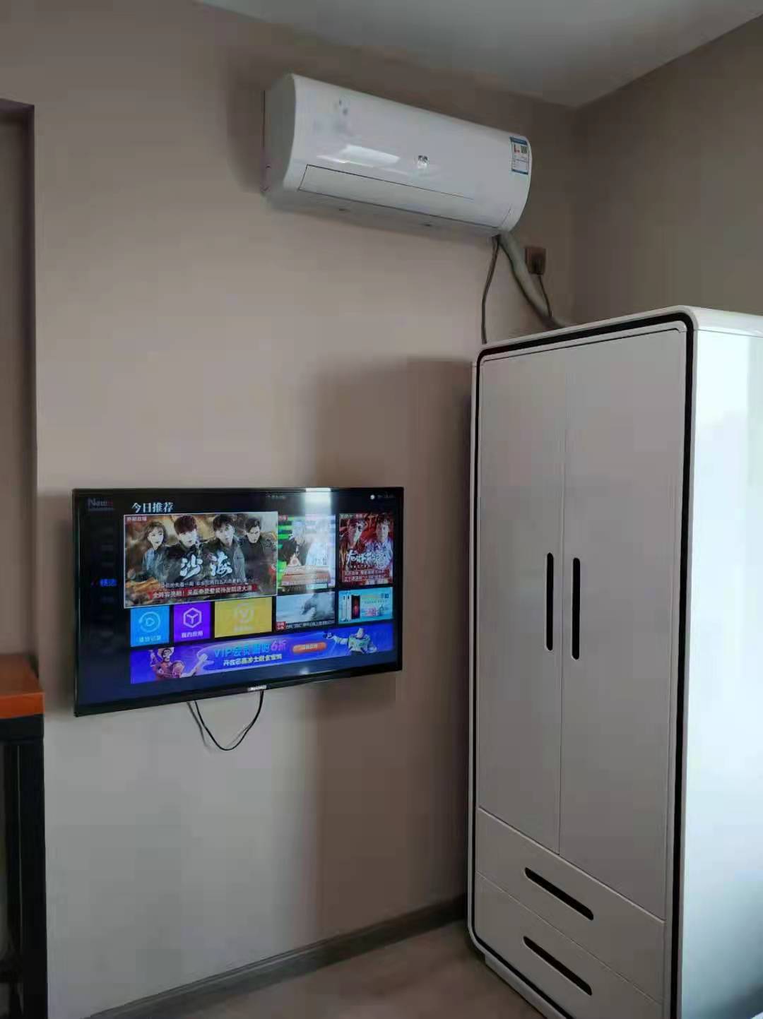 南湖誉峰 1室1厅1卫 1500.0元/月 南湖誉峰 1室1厅1卫 1500.0元/月室内图