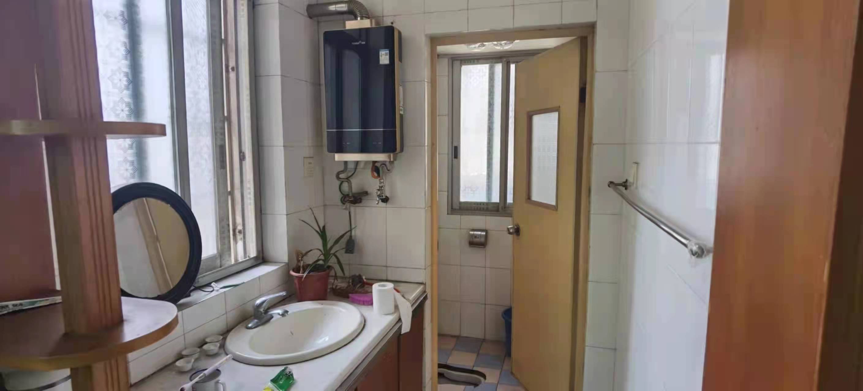 桥北综合楼 3室2厅2卫 800.0元/月 桥北综合楼 3室2厅2卫 800.0元/月室内图