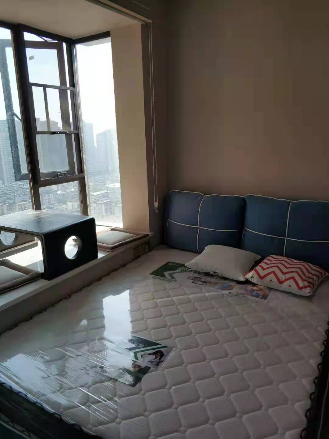 南湖誉峰 1室1厅1卫 1500.0元/月 南湖誉峰 1室1厅1卫 1500.0元/月室内图