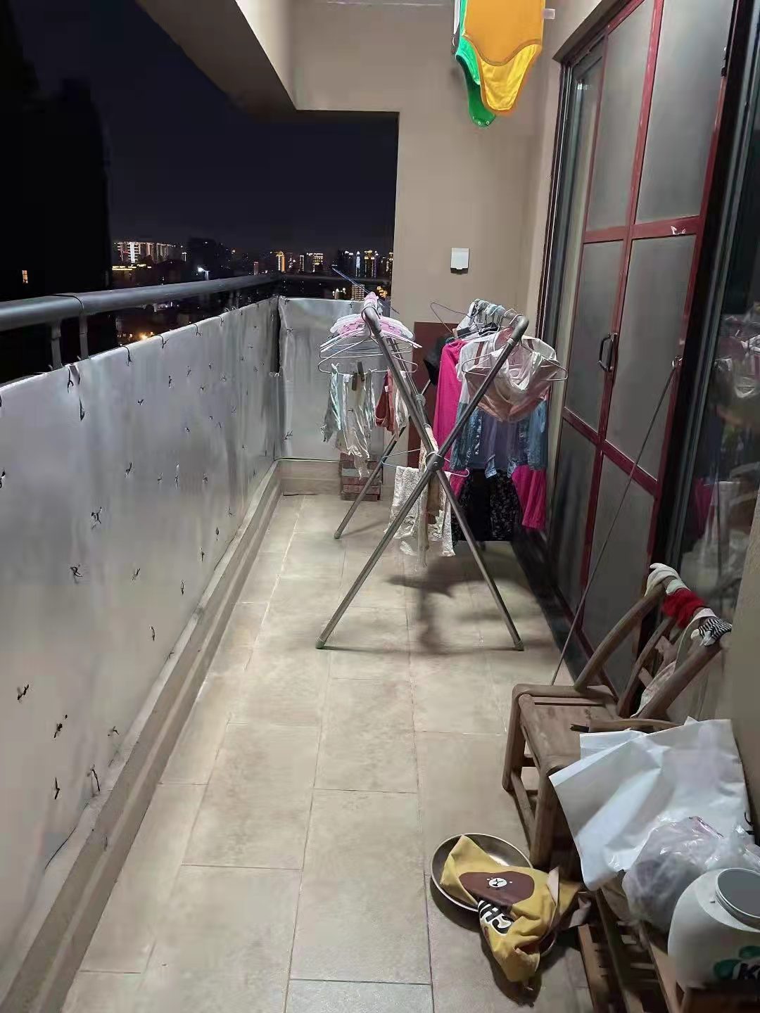 恒大南湖半岛 3室2厅2卫 3300.0元/月 恒大南湖半岛 3室2厅2卫 3300.0元/月室内图