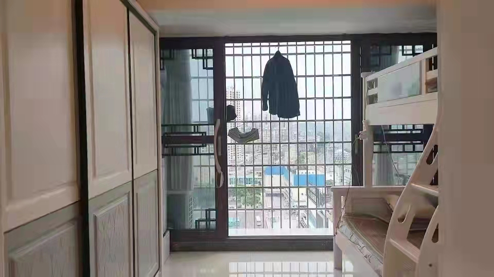 天成银座  1室1厅1卫    1000.0元/月 天成银座  1室1厅1卫    1000.0元/月室内图