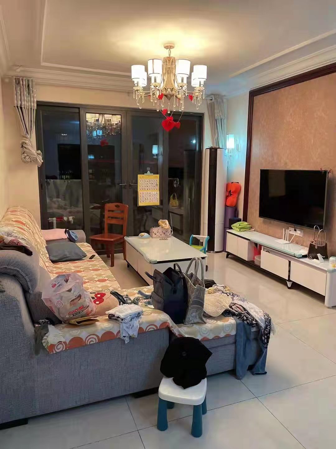 恒大南湖半岛 3室2厅2卫 3300.0元/月 恒大南湖半岛 3室2厅2卫 3300.0元/月户型图