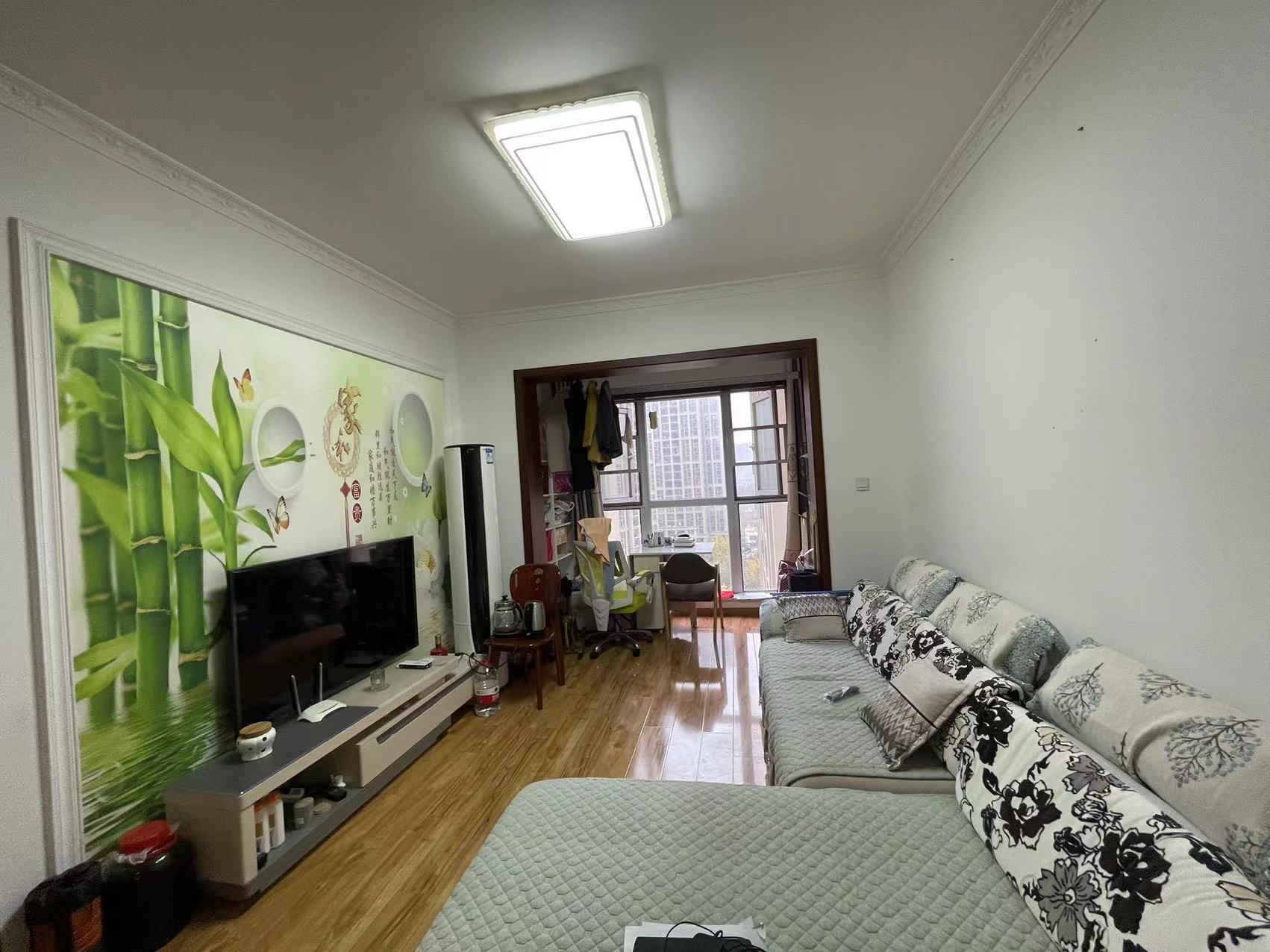 南湖世纪 2室1厅1卫 2300.0元/月 南湖世纪 2室1厅1卫 2300.0元/月室内图