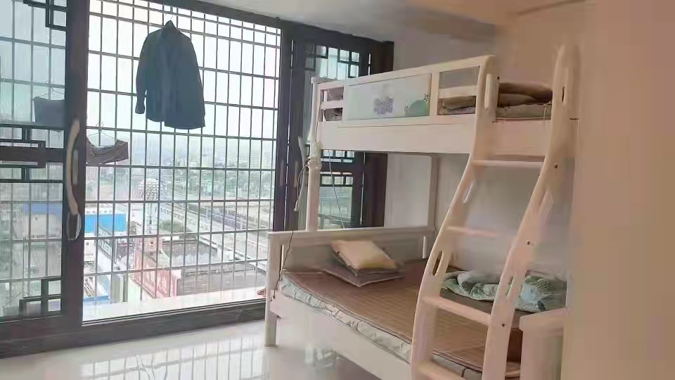 天成银座  1室1厅1卫    1000.0元/月 天成银座  1室1厅1卫    1000.0元/月室内图