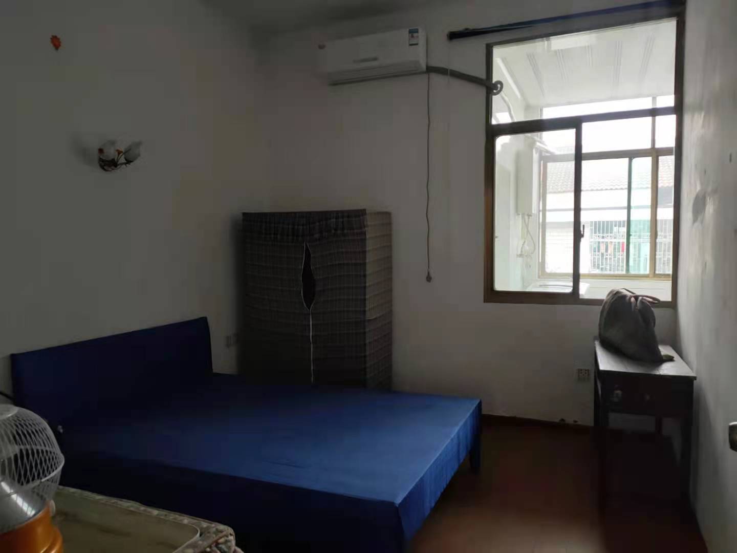 明月小区 3室2厅2卫 1200.0元/月 明月小区 3室2厅2卫 1200.0元/月室内图