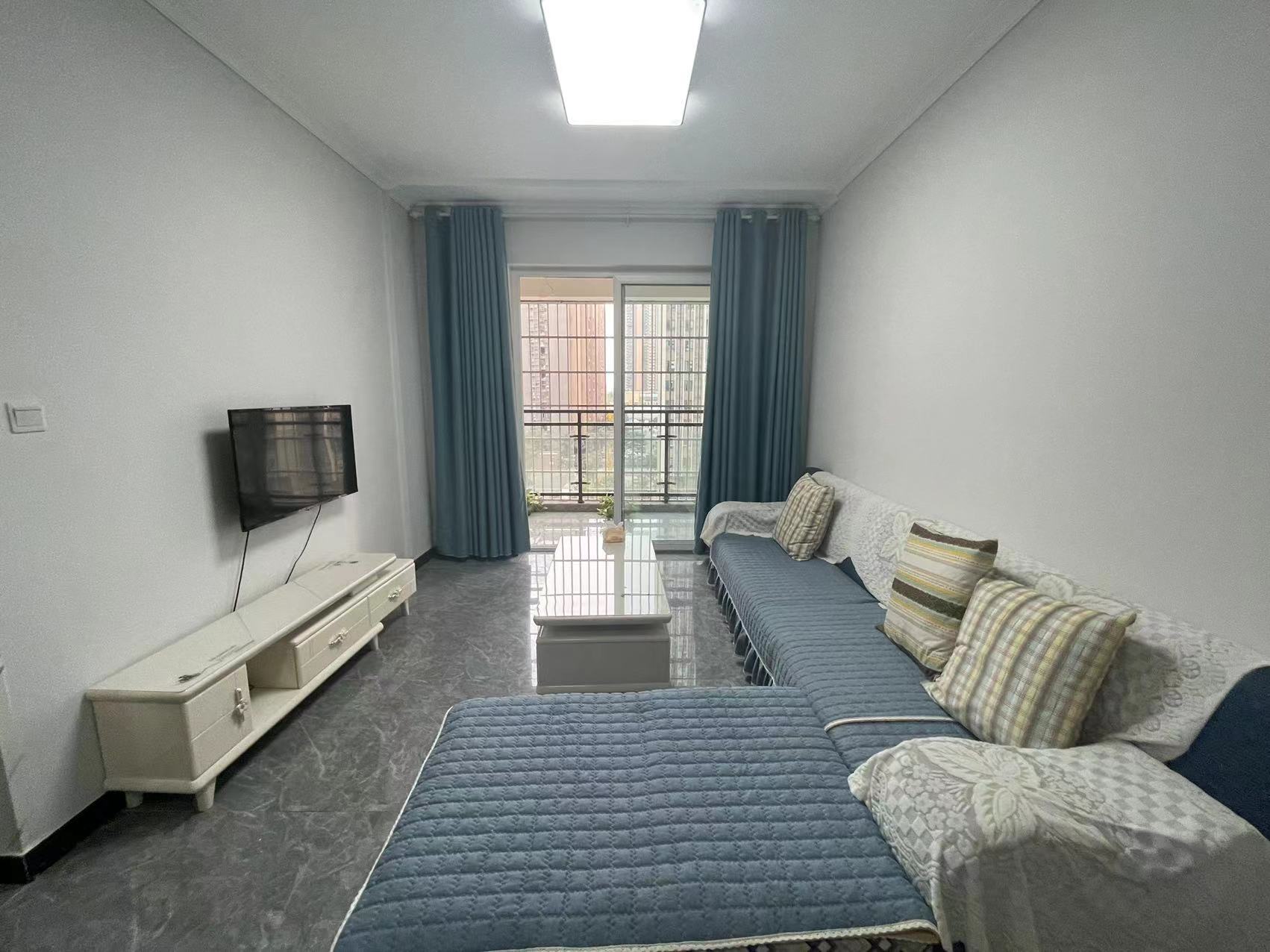 南湖春天  2室2厅1卫    2200.0元/月 南湖春天  2室2厅1卫    2200.0元/月室内图