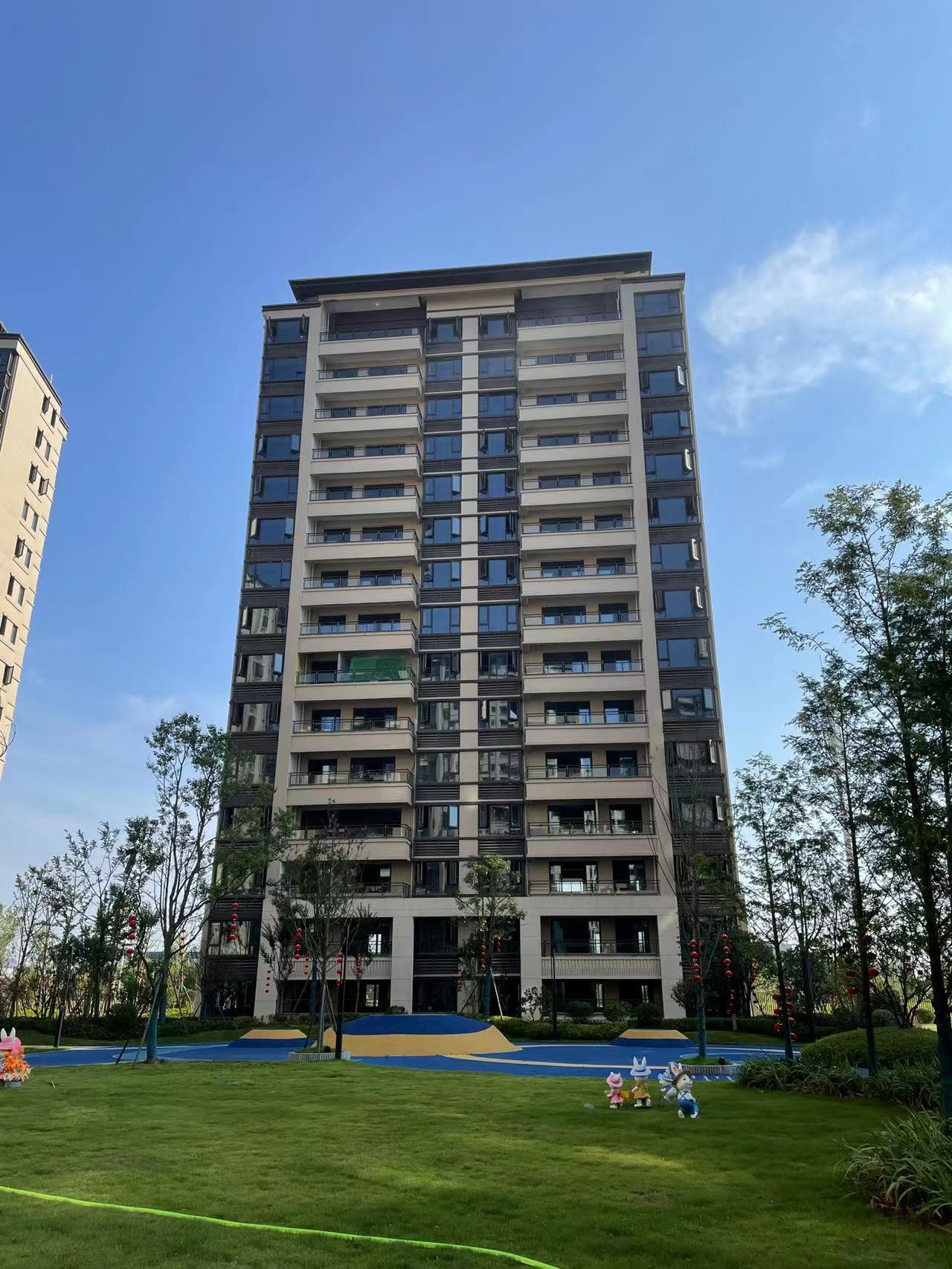 航空未名小区(北大资源) 3室3厅1卫 4200.0元/月 航空未名小区(北大资源) 3室3厅1卫 4200.0元/月小区图