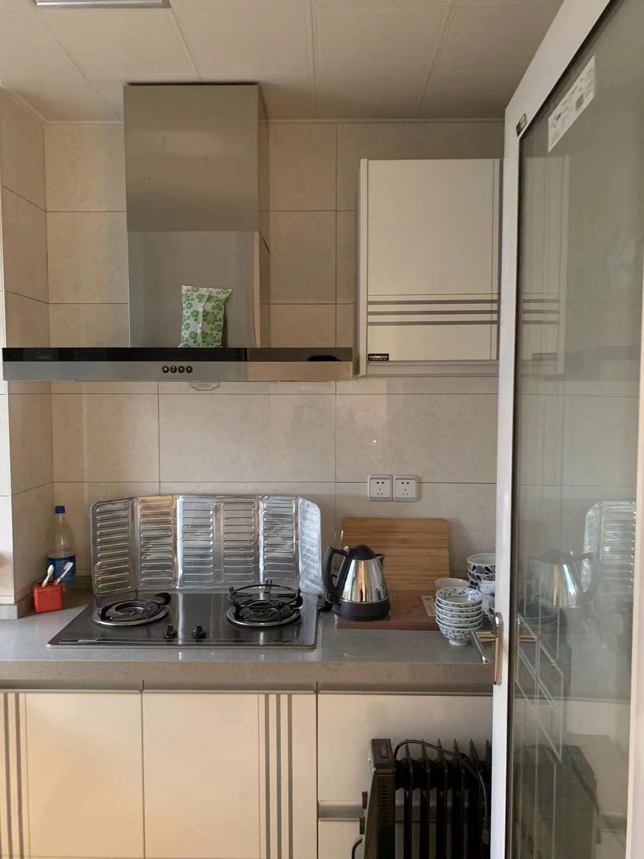 万城国际 1室1厅1卫 1200.0元/月 万城国际 1室1厅1卫 1200.0元/月室内图