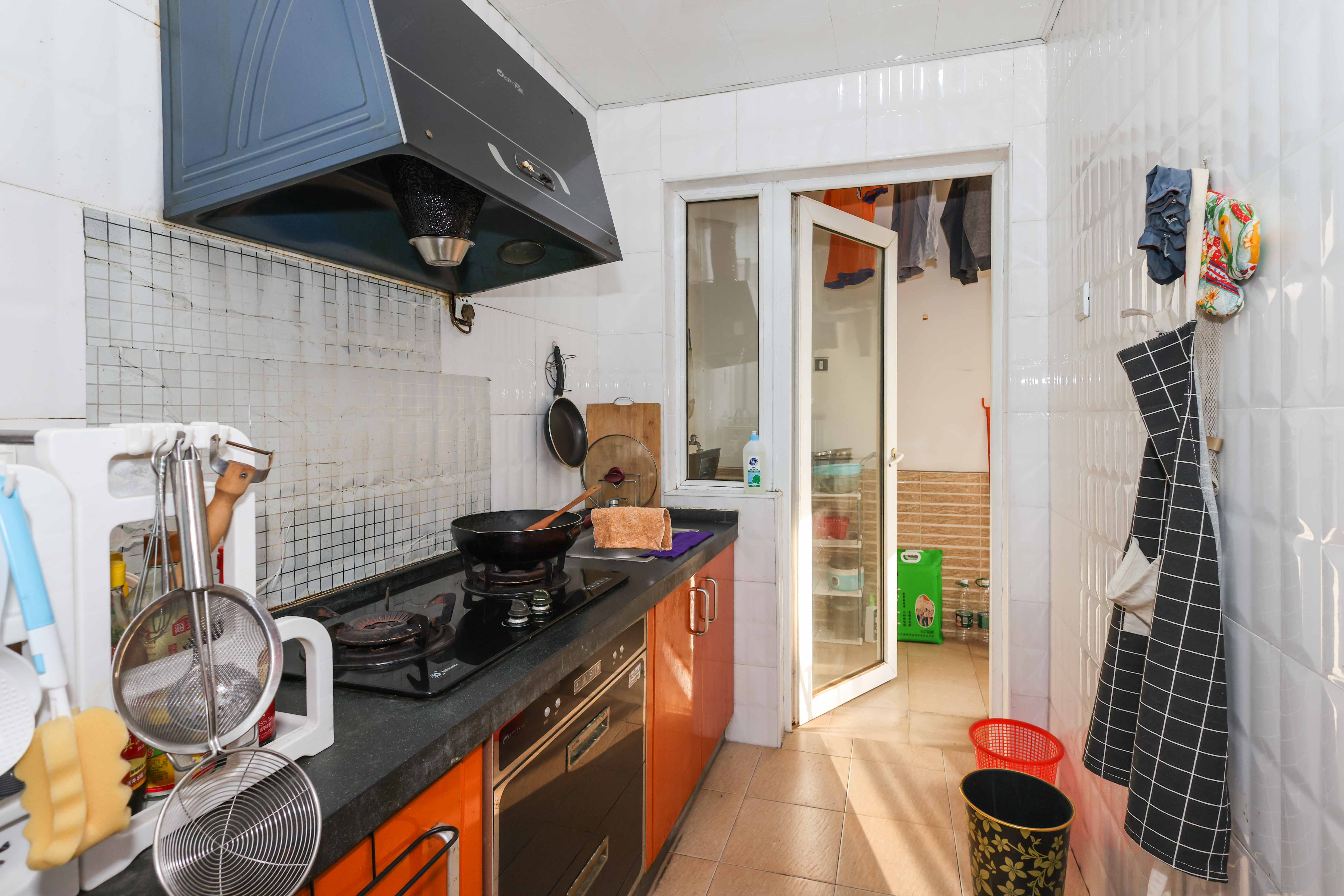 麓山润城  2室2厅1卫    85.0万 麓山润城  2室2厅1卫    85.0万厨房