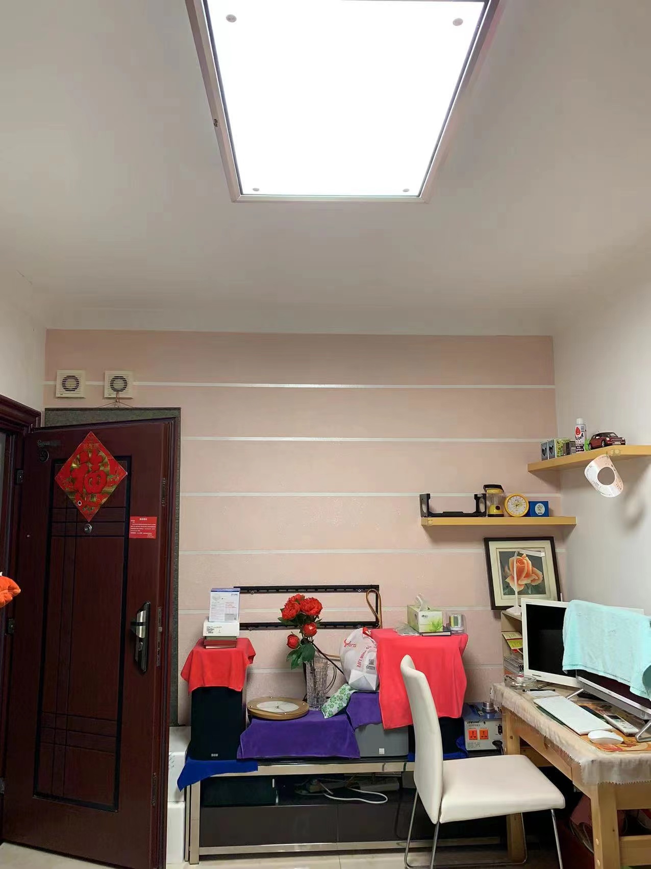 万城国际 1室1厅1卫 1200.0元/月 万城国际 1室1厅1卫 1200.0元/月室内图