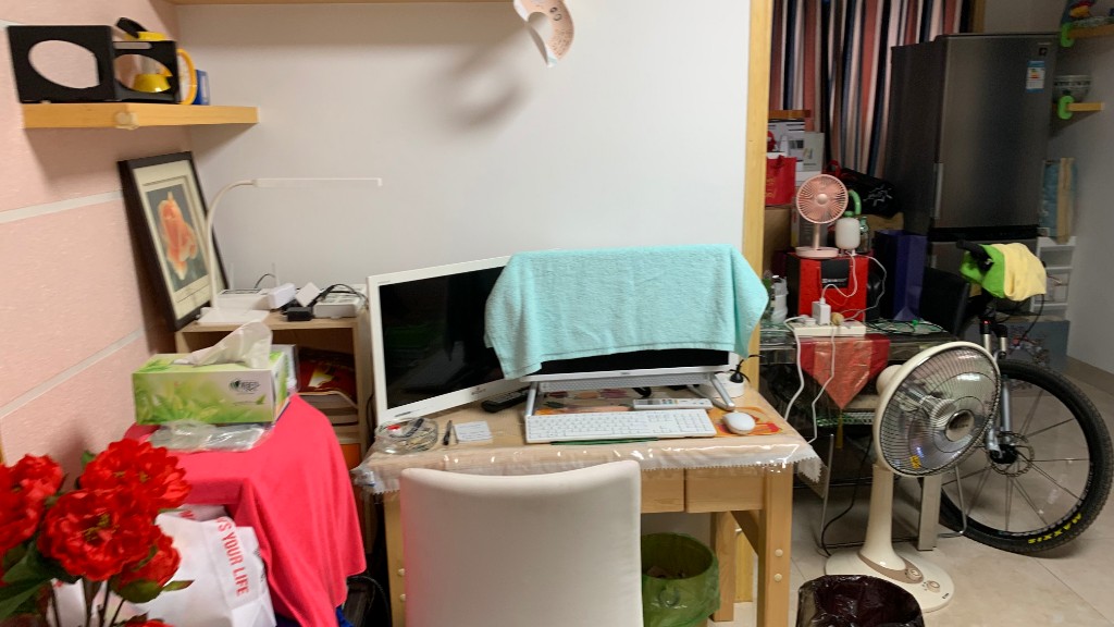 万城国际 1室1厅1卫 1200.0元/月 万城国际 1室1厅1卫 1200.0元/月室内图