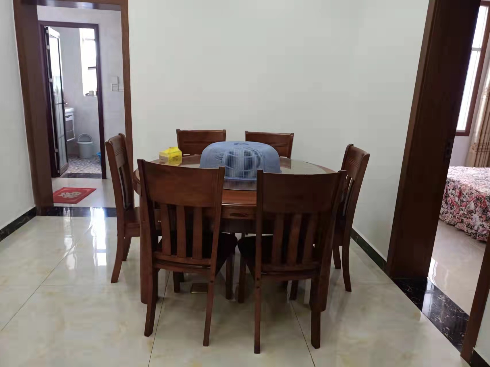 桃源临江花园小区 3室2厅2卫 63.8万 桃源临江花园小区 3室2厅2卫 63.8万客厅