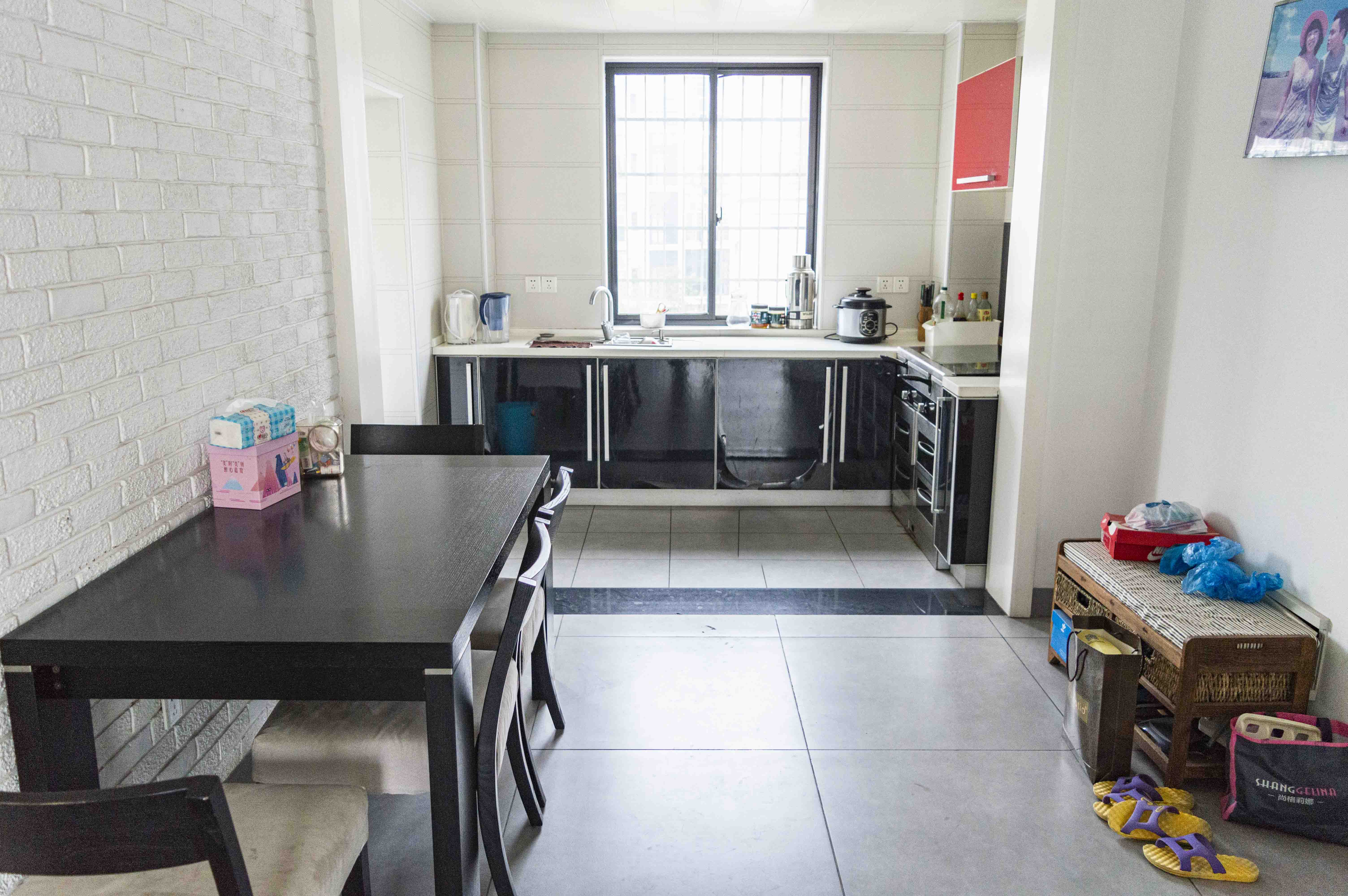 上城世家  5室2厅3卫    100.0万 上城世家  5室2厅3卫    100.0万客厅