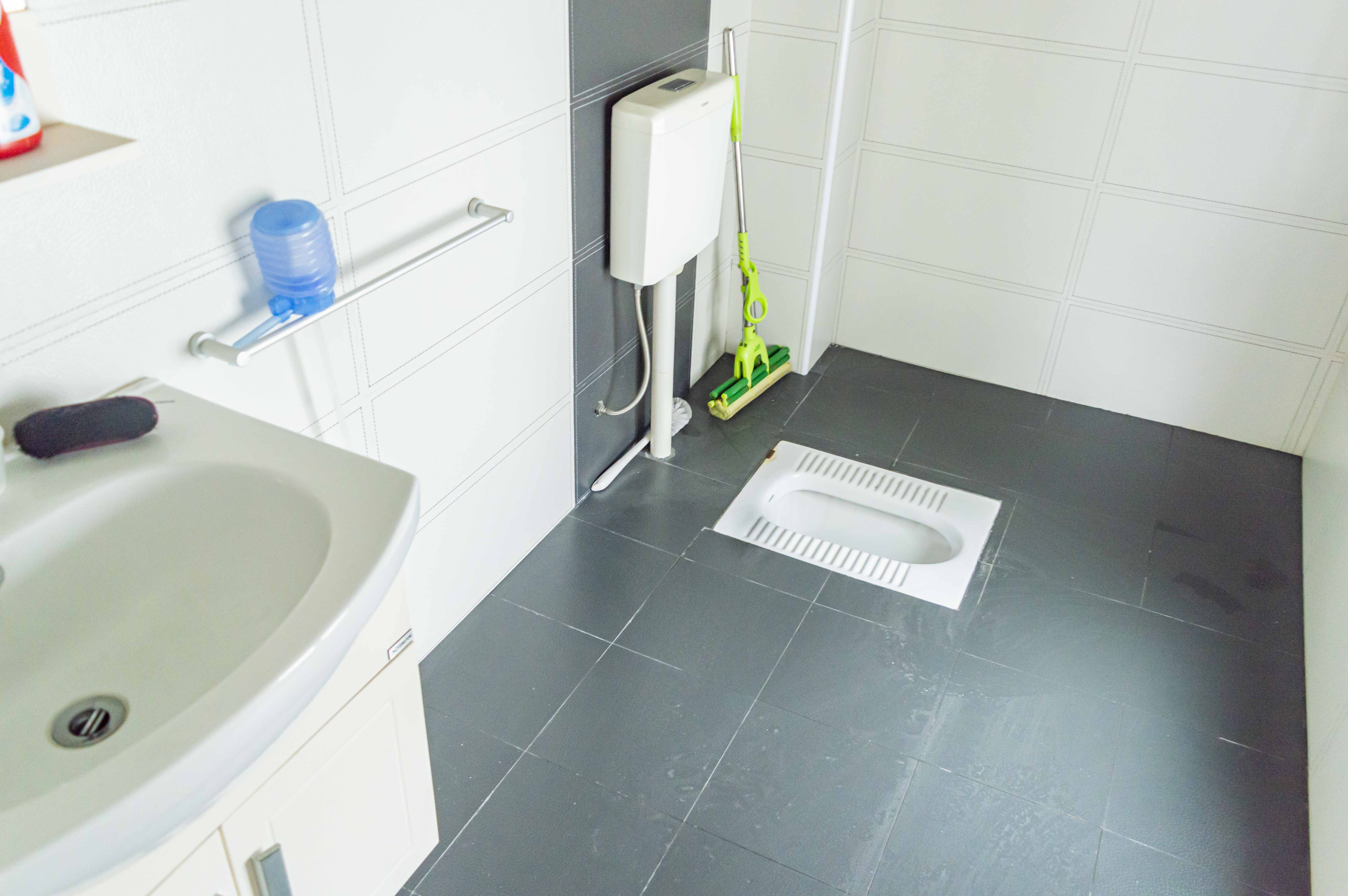 上城世家  5室2厅3卫    100.0万 上城世家  5室2厅3卫    100.0万客厅