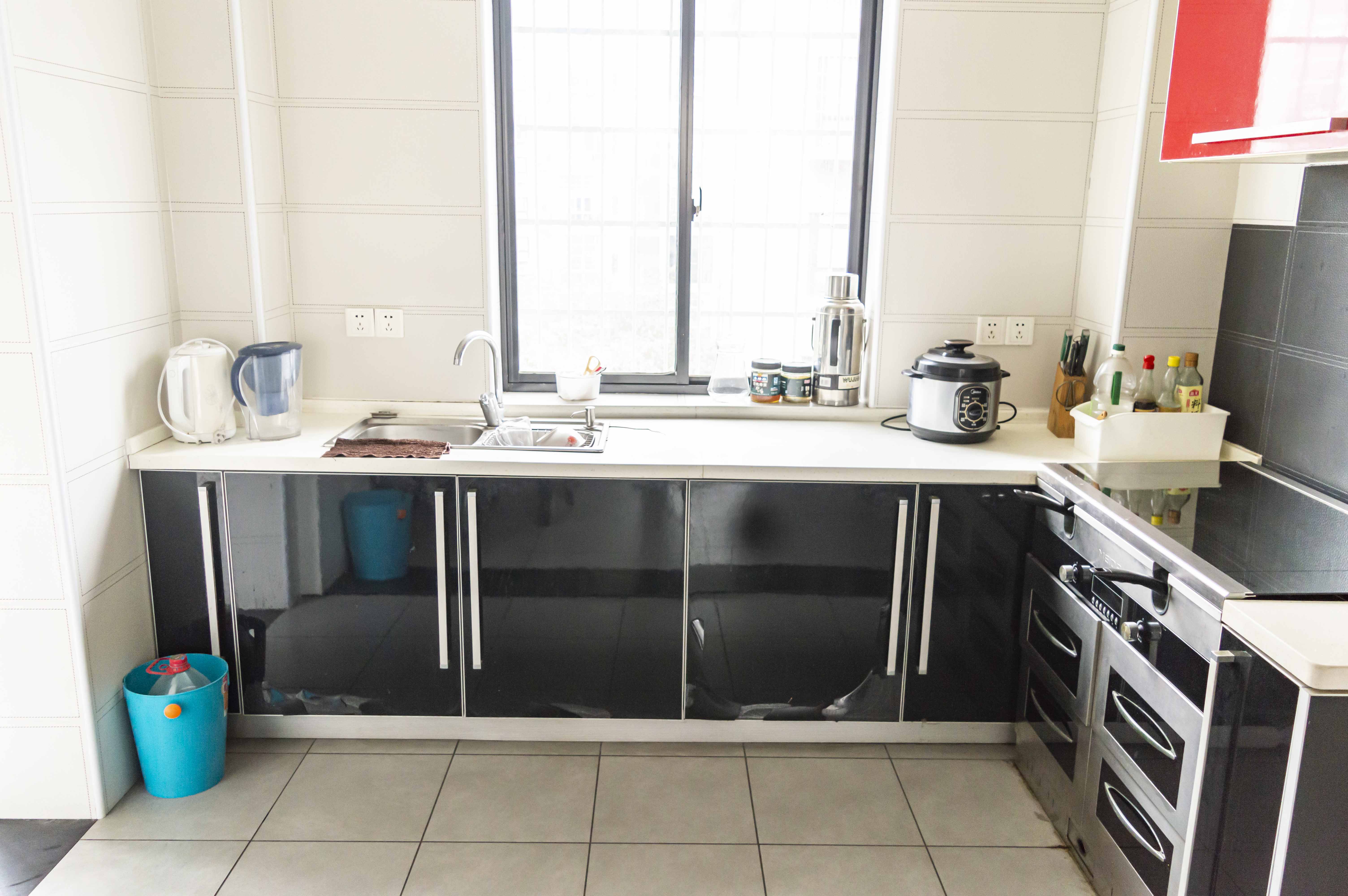 上城世家  5室2厅3卫    100.0万 上城世家  5室2厅3卫    100.0万客厅