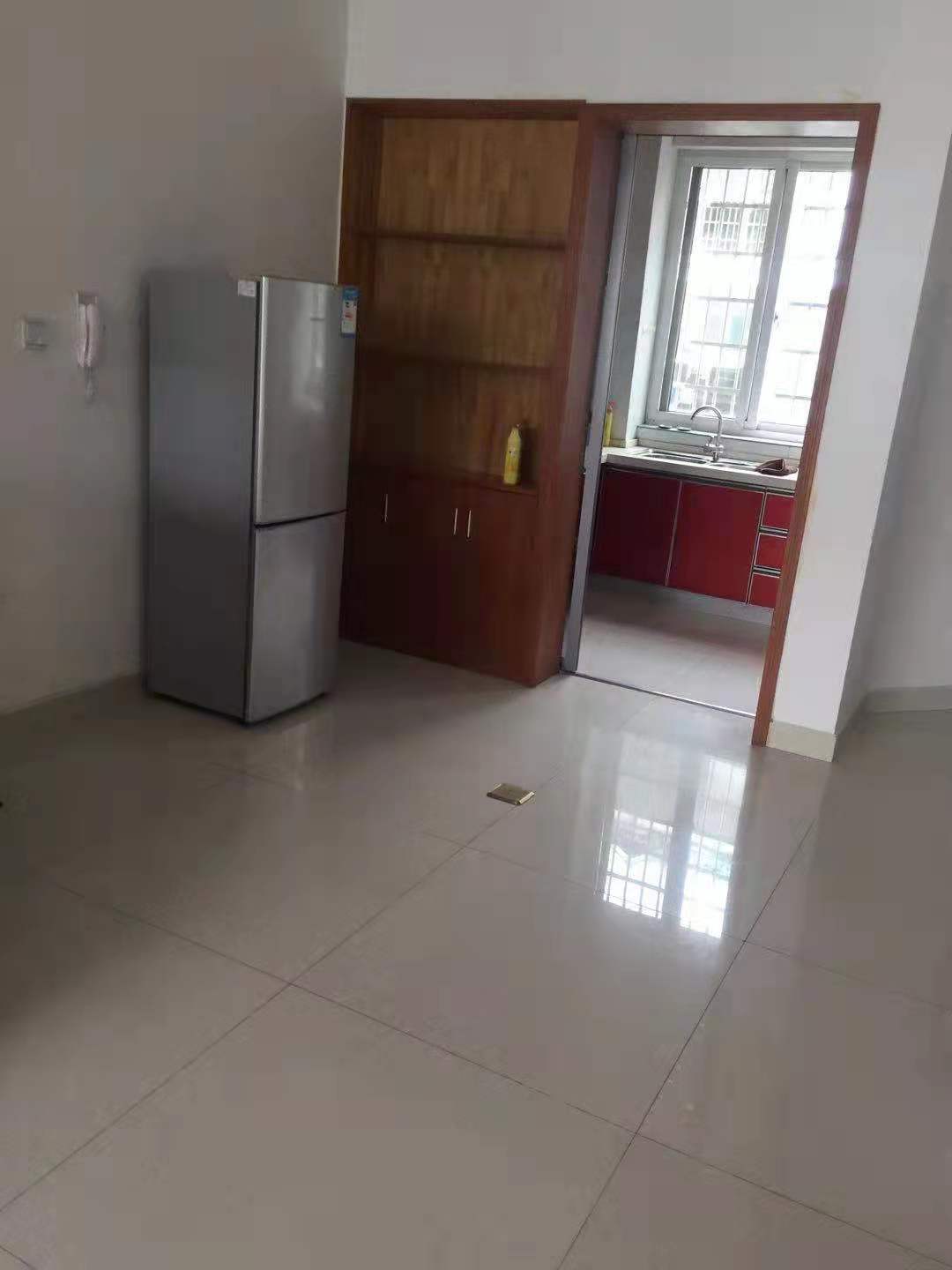 南坪安置小区  2室2厅1卫    1500.0元/月 南坪安置小区  2室2厅1卫    1500.0元/月室内图