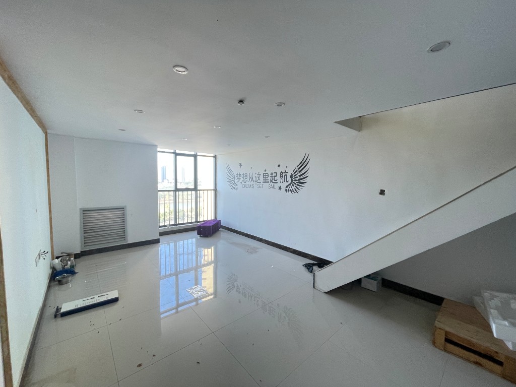 星美CCPARK.CC公寓  3室2厅1卫   4000.00元/月室内图