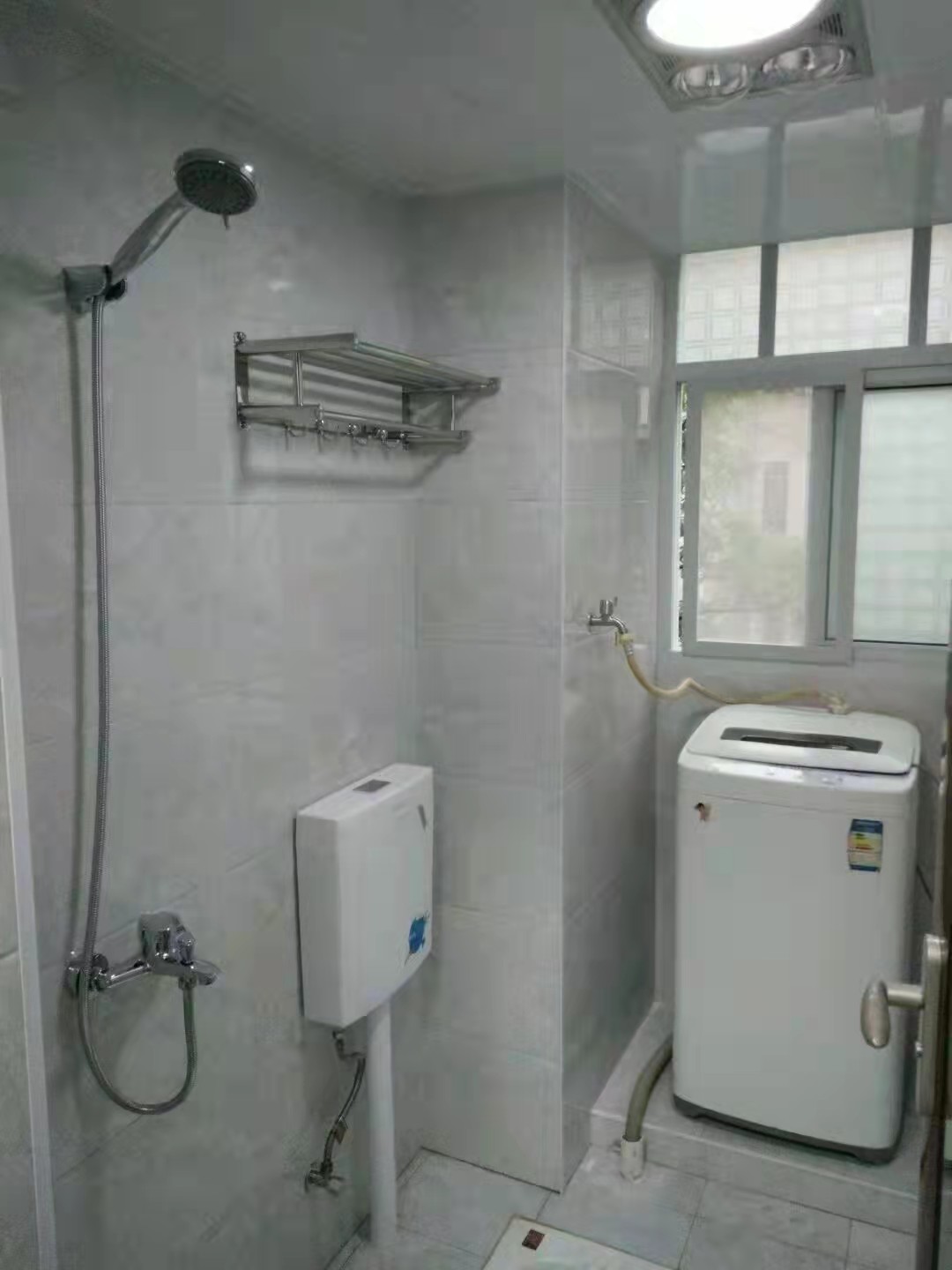 大冲口散盘 2室1厅1卫 1000.00元/月 大冲口散盘 2室1厅1卫 1000.00元/月室内图