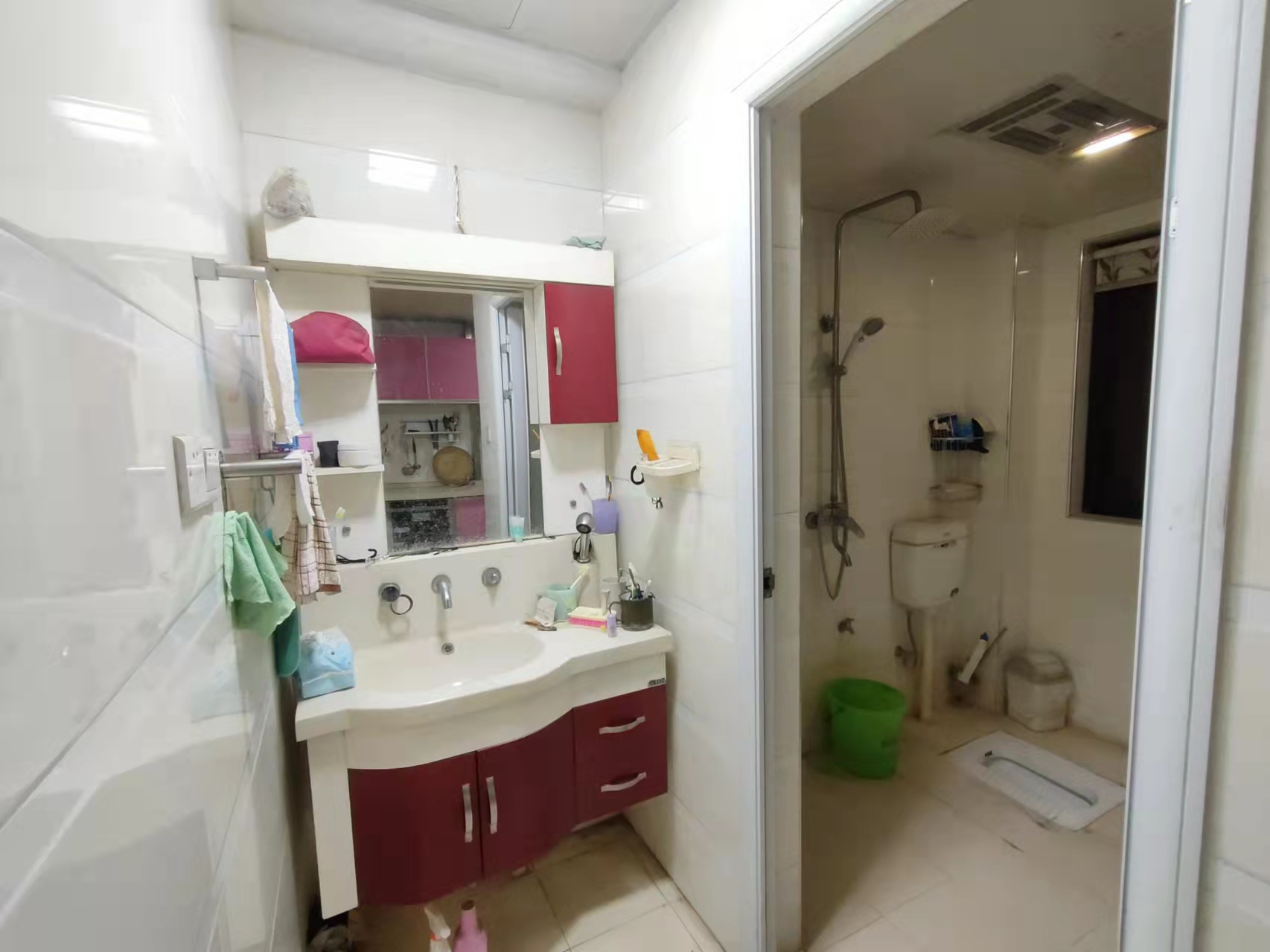 静园山庄  3室2厅1卫    55.8万 静园山庄  3室2厅1卫    55.8万客厅