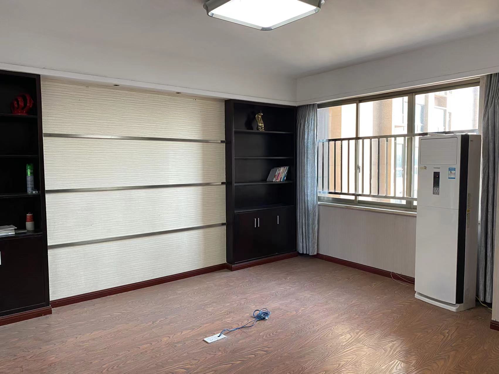 金源大厦 4室2厅2卫 4600.0元/月 金源大厦 4室2厅2卫 4600.0元/月室内图