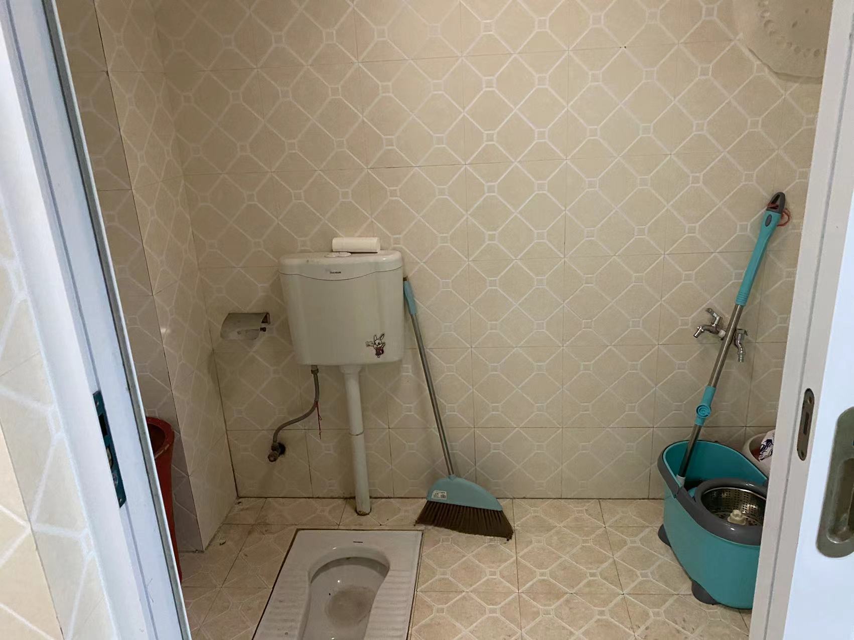 金源大厦 4室2厅2卫 4600.0元/月 金源大厦 4室2厅2卫 4600.0元/月室内图