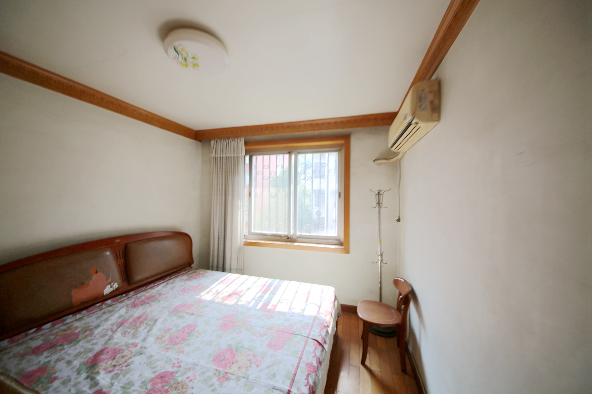 新兴小区(杨家山社区) 2室1厅1卫 47.0万 新兴小区(杨家山社区) 2室1厅1卫 47.0万卧室