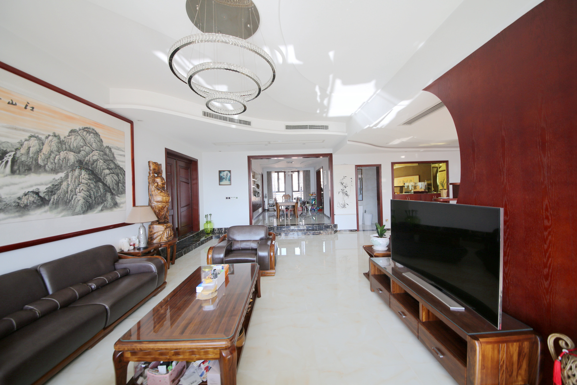 中隆国际御玺  4室2厅2卫    319.0万客厅