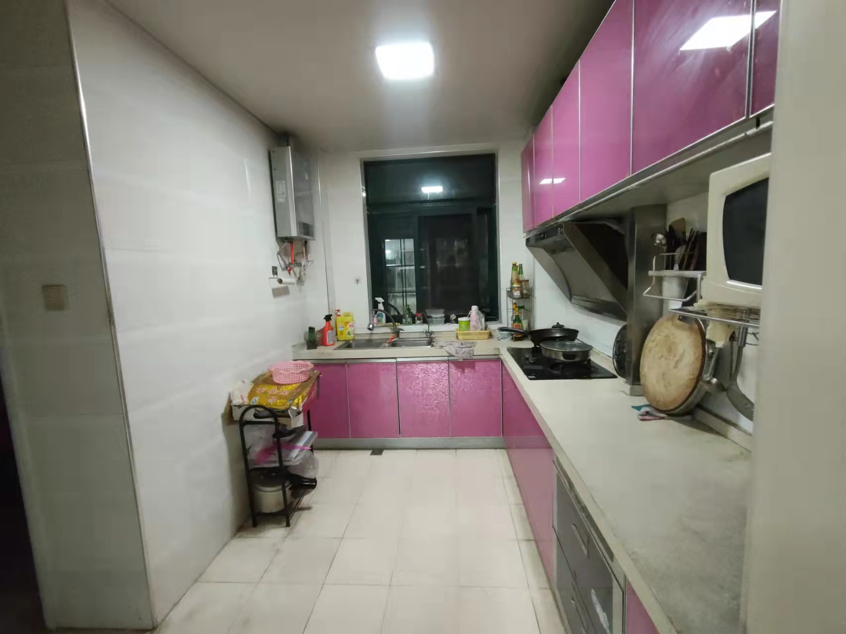 静园山庄  3室2厅1卫    55.8万 静园山庄  3室2厅1卫    55.8万客厅