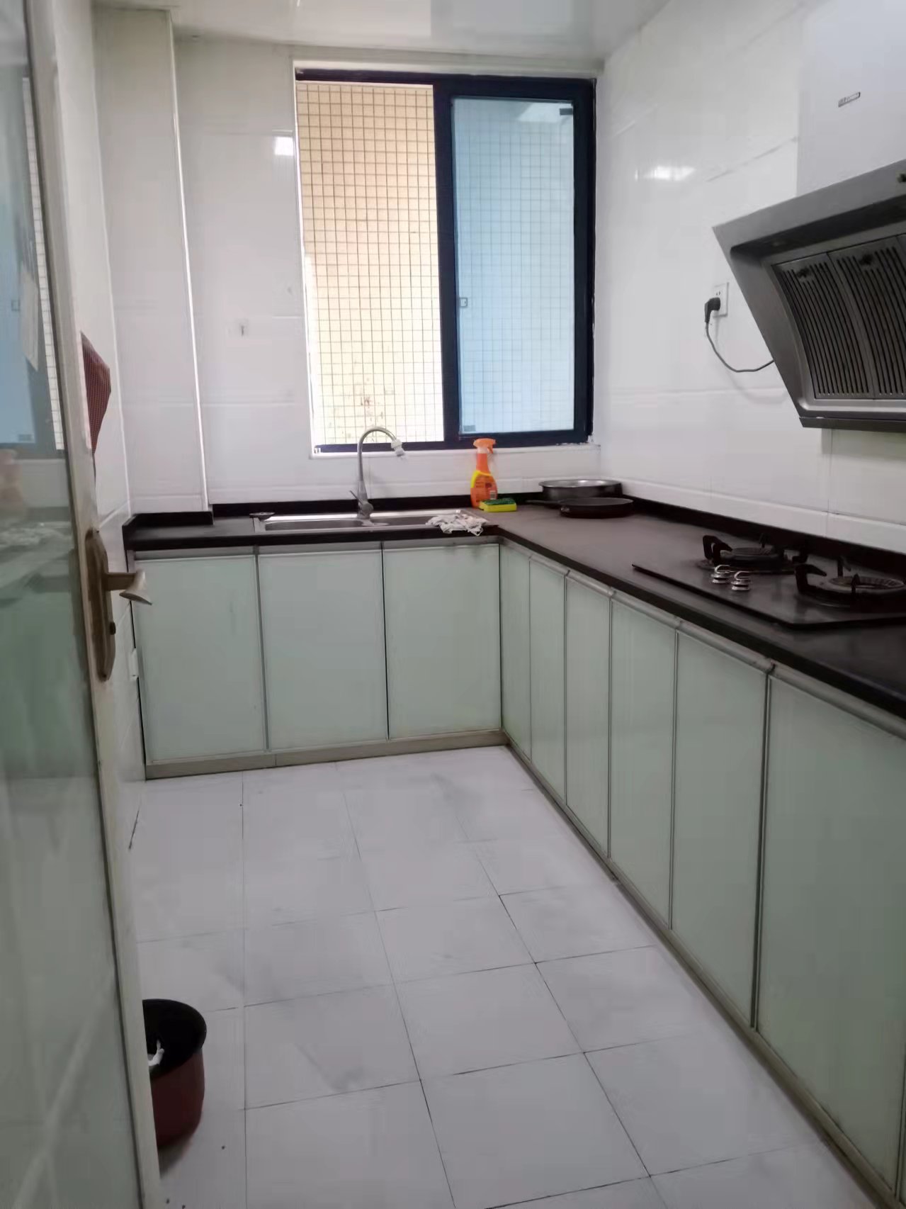 百江花园 2室2厅1卫 45.0万 百江花园 2室2厅1卫 45.0万客厅