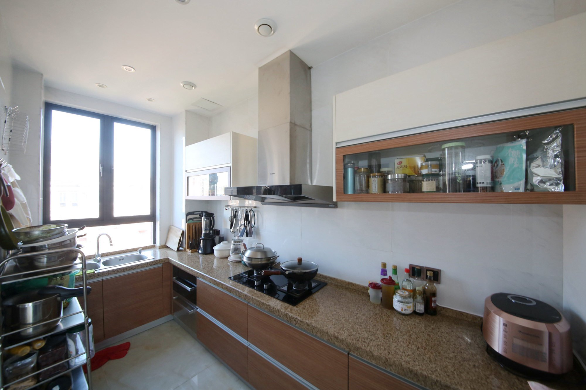 中隆国际御玺  4室2厅2卫    319.0万厨房