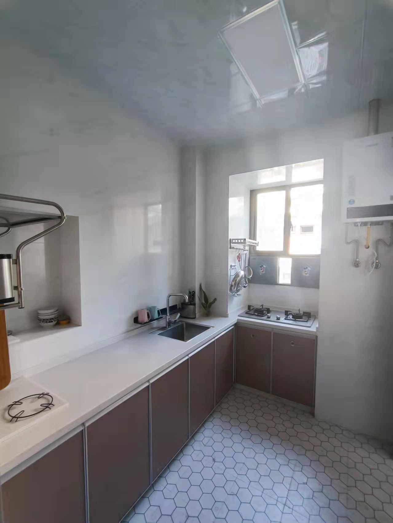 纪念地  1室1厅1卫   1200.00元/月室内图