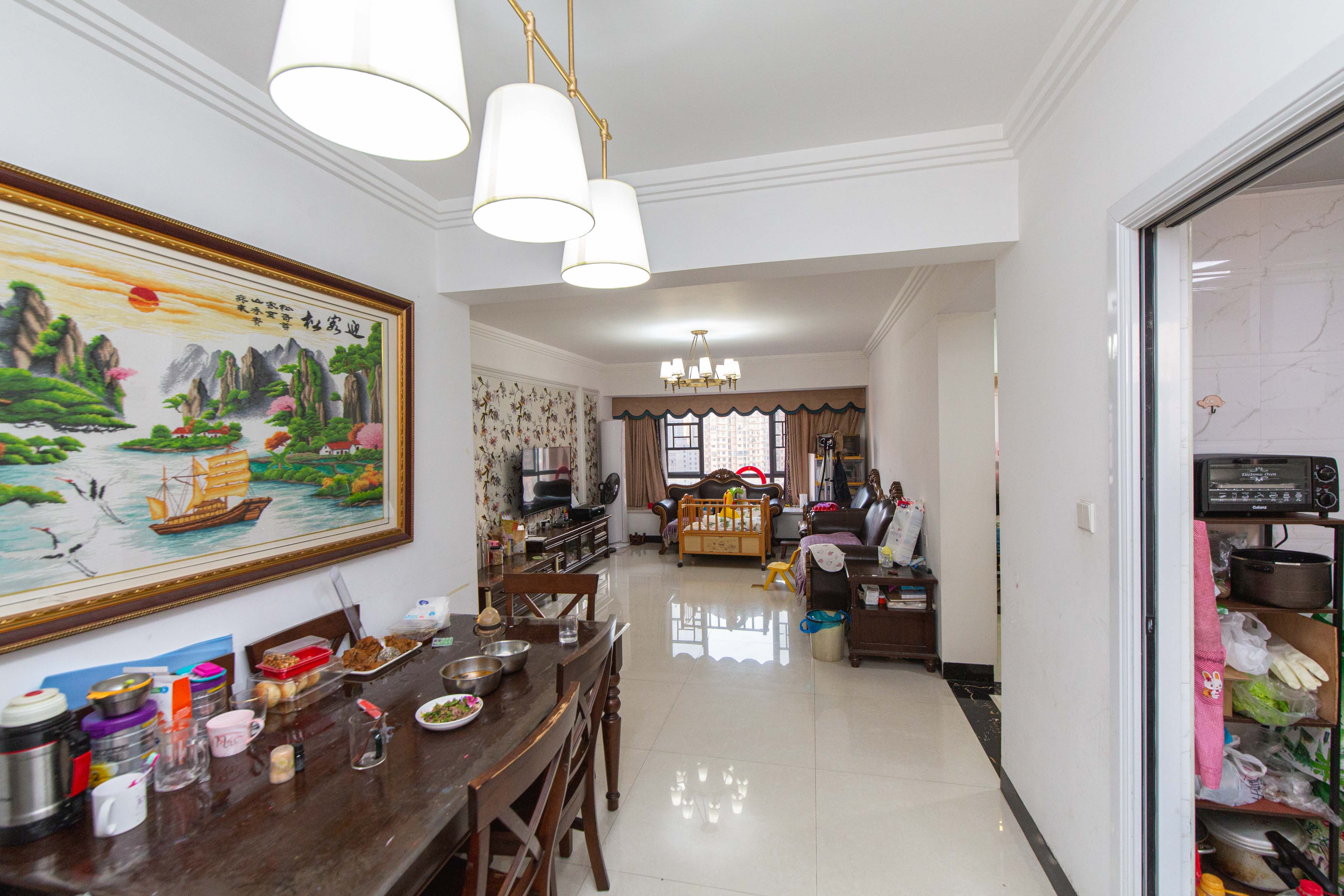 香樟兰亭（朗峰苑）  4室2厅2卫    142.0万客厅