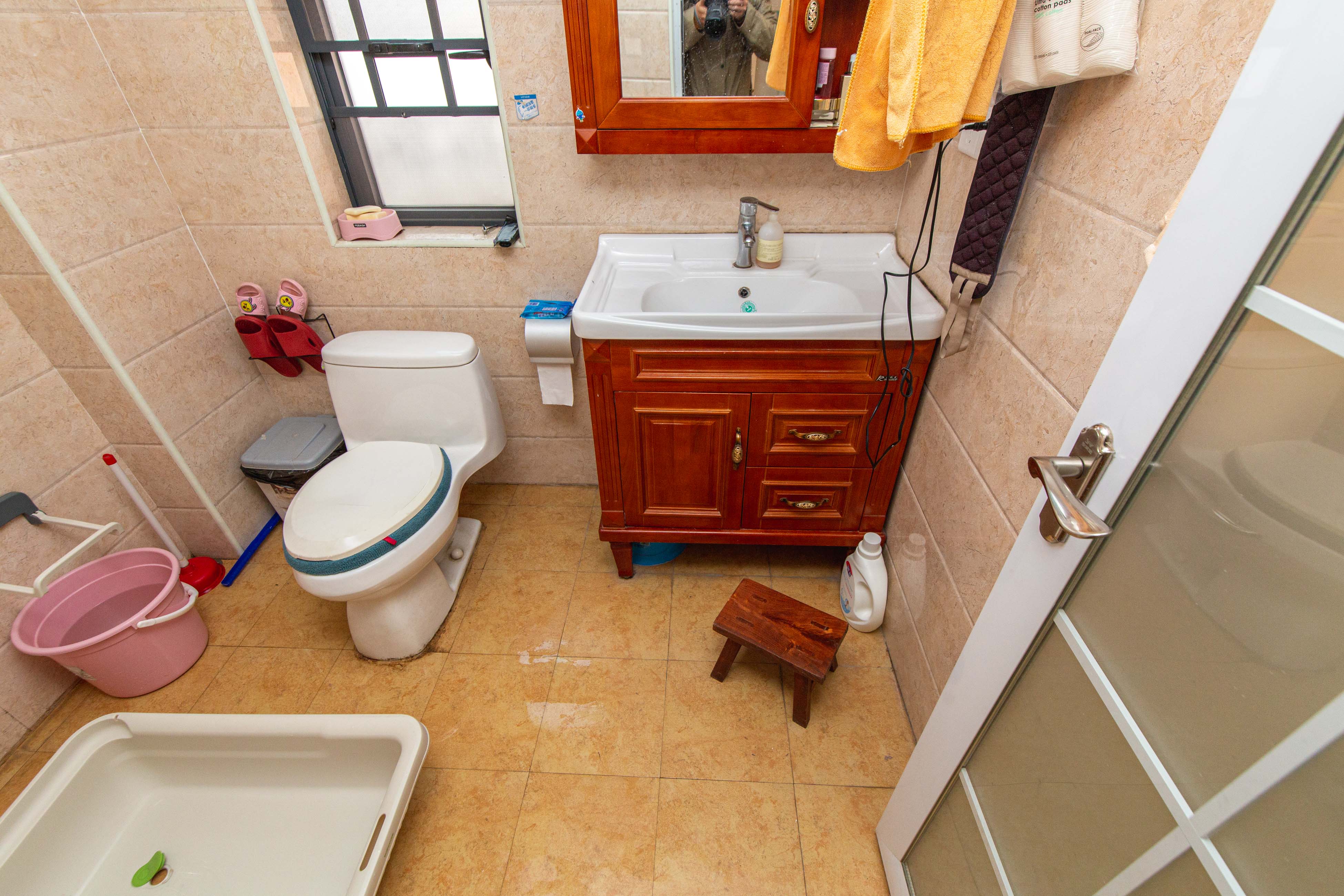 香樟兰亭（朗峰苑）  4室2厅2卫    142.0万卫生间