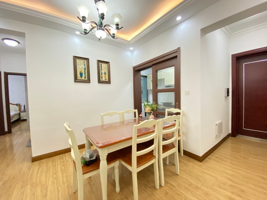 碧桂园 3室2厅1卫 61.8万 碧桂园 3室2厅1卫 61.8万客厅