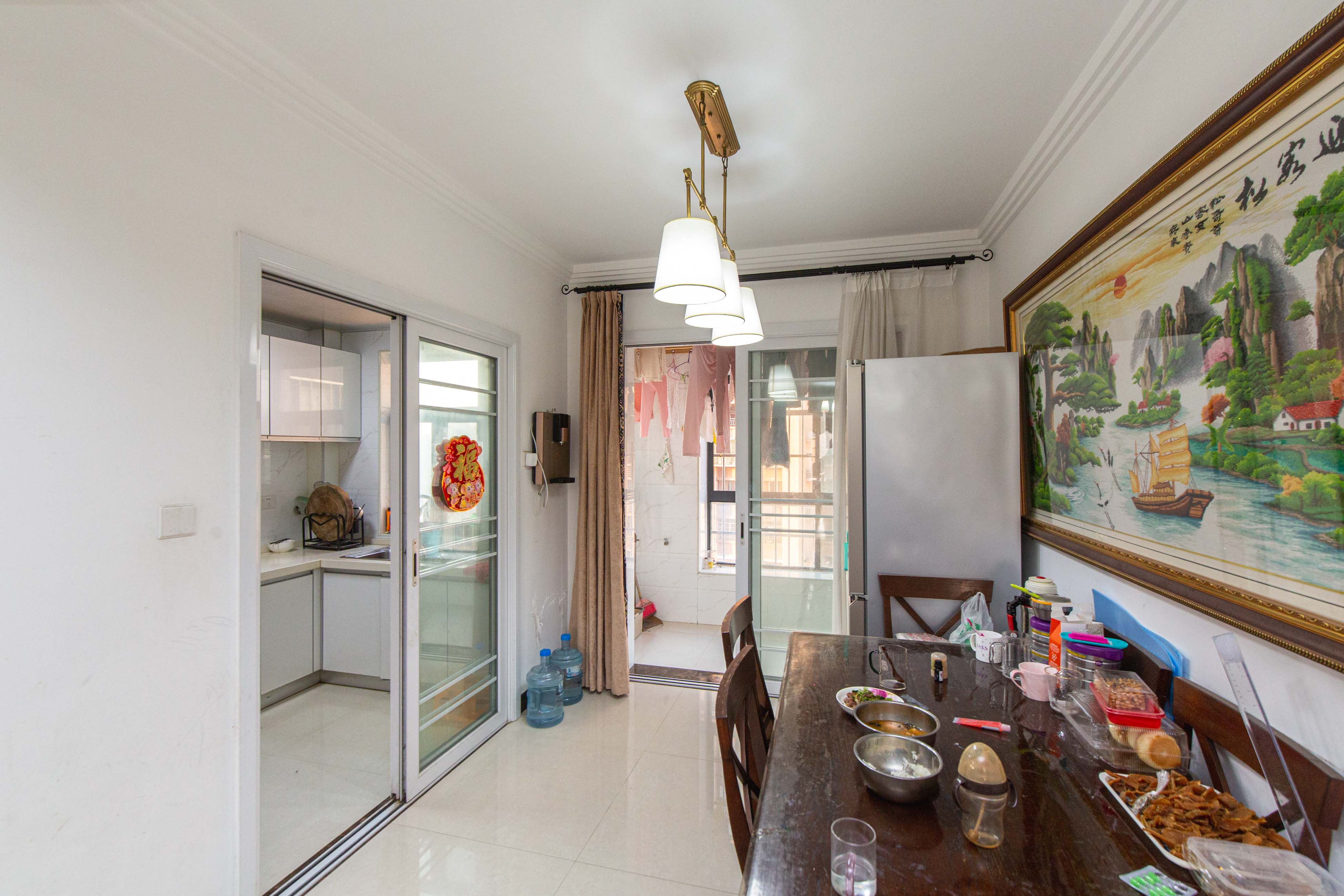 香樟兰亭（朗峰苑）  4室2厅2卫    142.0万客厅