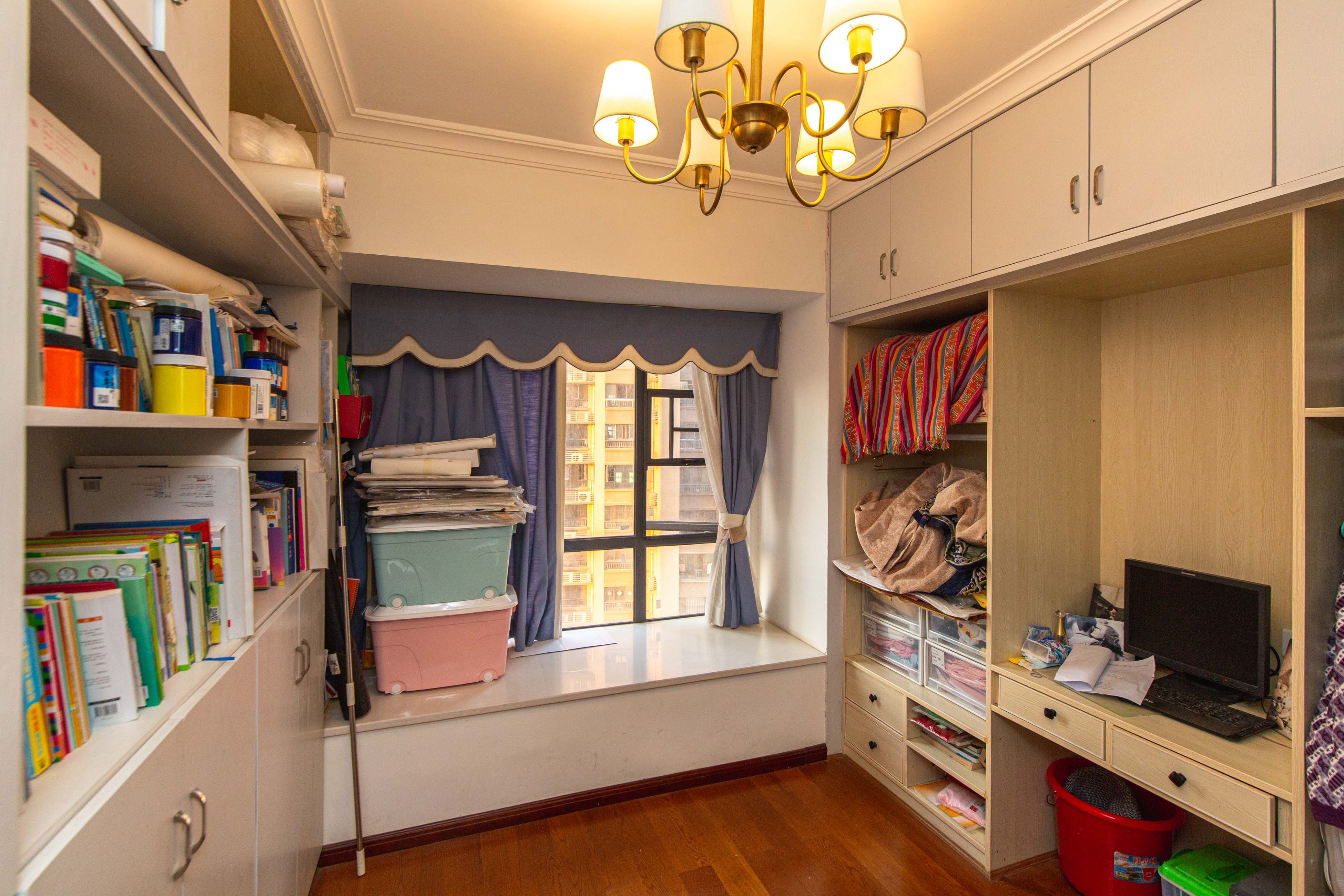 香樟兰亭（朗峰苑）  4室2厅2卫    142.0万卧室