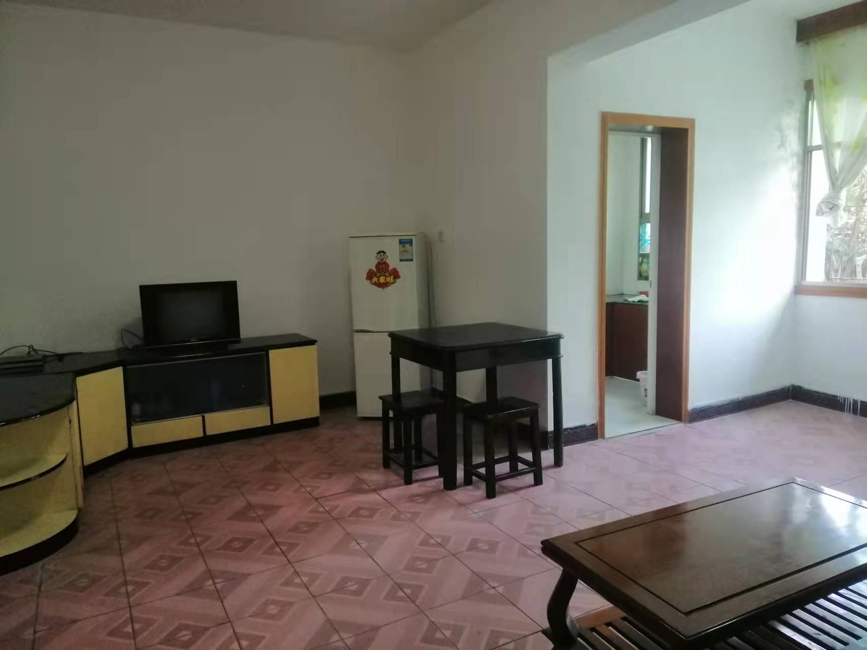 岳屏明珠苑 2室1厅1卫 900.0元/月 岳屏明珠苑 2室1厅1卫 900.0元/月室内图