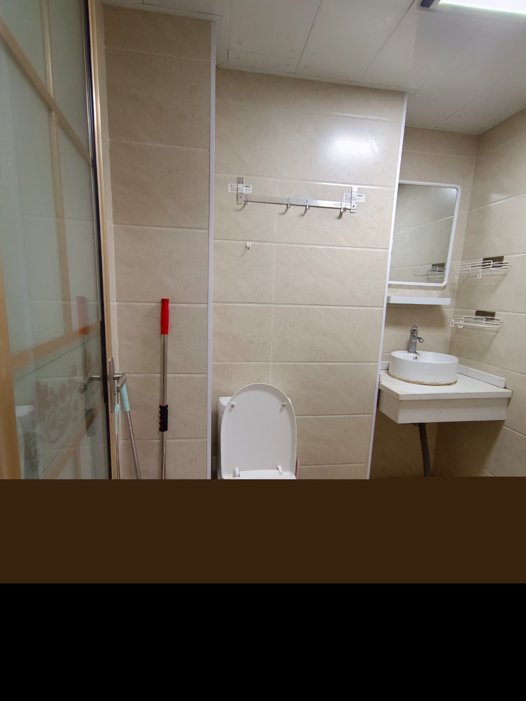 金钟大雁城  1室1厅1卫   1800.00元/月 金钟大雁城  1室1厅1卫   1800.00元/月室内图