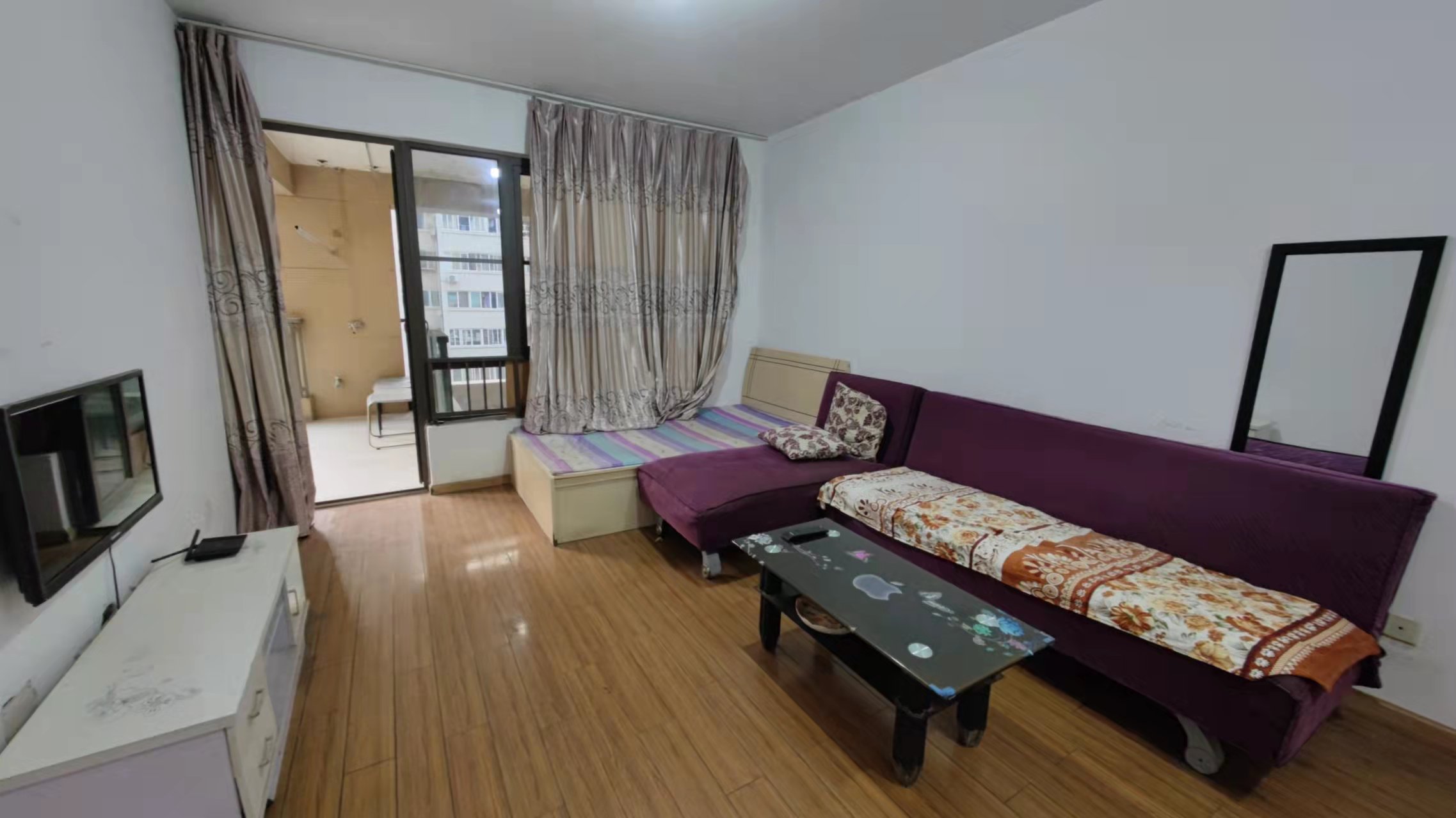 南湖国际1期 2室2厅1卫 2300.0元/月 南湖国际1期 2室2厅1卫 2300.0元/月室内图