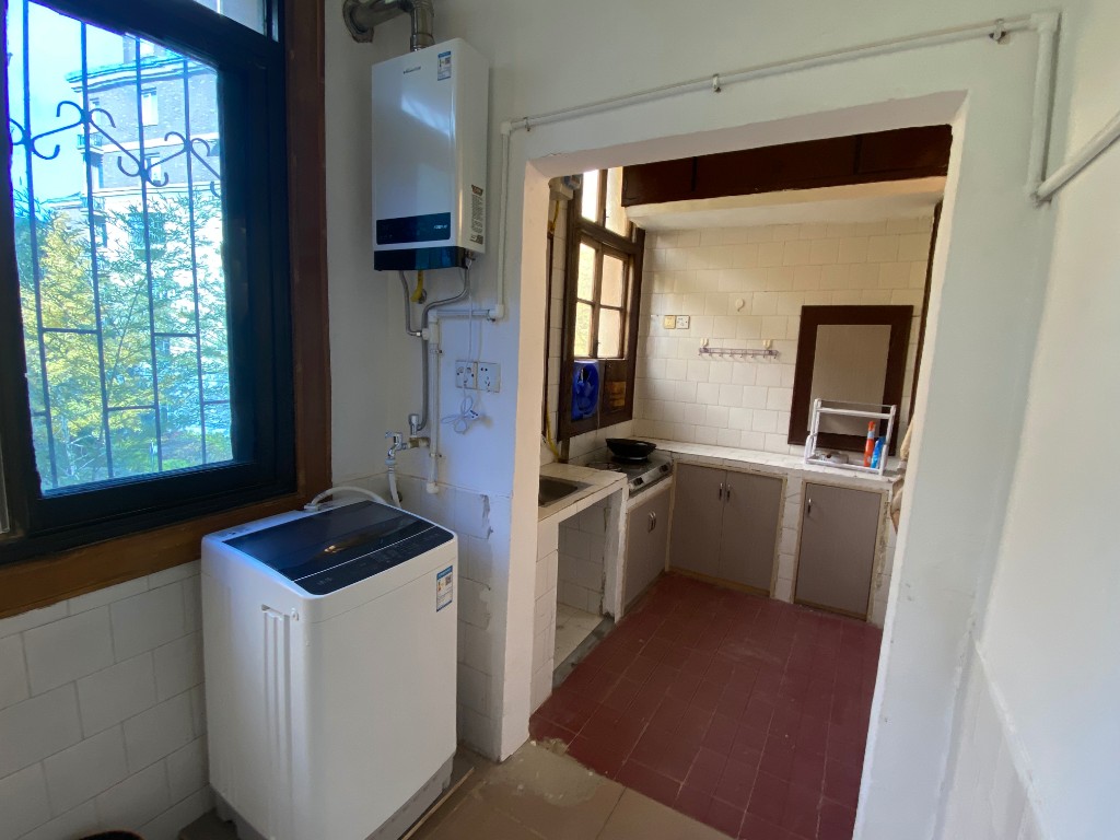 陡岭坡 3室2厅1卫 1200.0元/月 陡岭坡 3室2厅1卫 1200.0元/月室内图