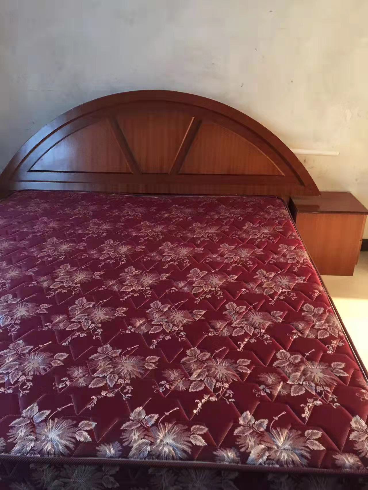 柏丽广场 1室1厅1卫 800.0元/月 柏丽广场 1室1厅1卫 800.0元/月室内图