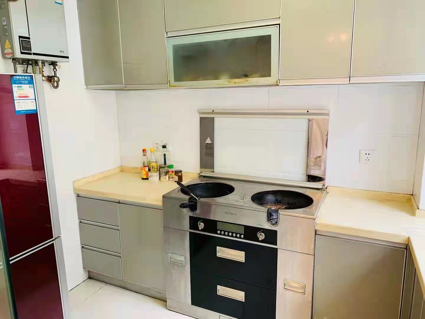 荷塘月色 3室2厅2卫 1700.0元/月 荷塘月色 3室2厅2卫 1700.0元/月室内图